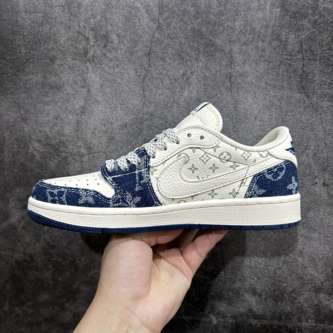 图片[2]-【定制版】Fragment x TS x Air Jordan 1 Low x LV 三方联名倒钩低帮 纯原大厂出品唯一可媲美原版 同价位区间无对手全新的三方联名低帮倒钩鞋面延续了黑脚趾设计 点缀上Travis Scott 标志性的Logo 完善极具Fragment Design的设计风格左右脚分别以Travis Scott鬼脸和乔丹飞翼加以修饰0彰显出三方联名的奢华格调 官方货号：SJ2068 003  尺码：36-46（半） 编码：HXS250260-鞋库