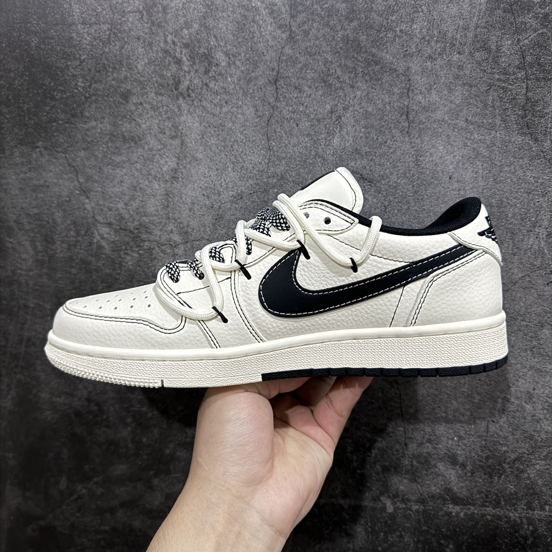 图片[2]-【定制版】Travis Scott x Nike Air Jordan 1 Low x SupremenAir Jordan 1 Low 反转米黑缝线满天星绑带倒钩 纯原版本n全鞋采用原装头层皮，用料扎实 精雕细琢n鞋型极致还原 飞翼3D打印改良 深度立体四线中底拉帮皮料选材 钢印 背胶一应俱全 全新批次 原装原模大底全鞋原厂定制皮料，手感细腻正确折边工艺 完美细节诠释 官方货号：SJ0086 134 Size：36 36.5 37.5 38 38.5 39 40 40.5 41 42 42.5 43 44 44.5 45 编码：HXS340360-鞋库