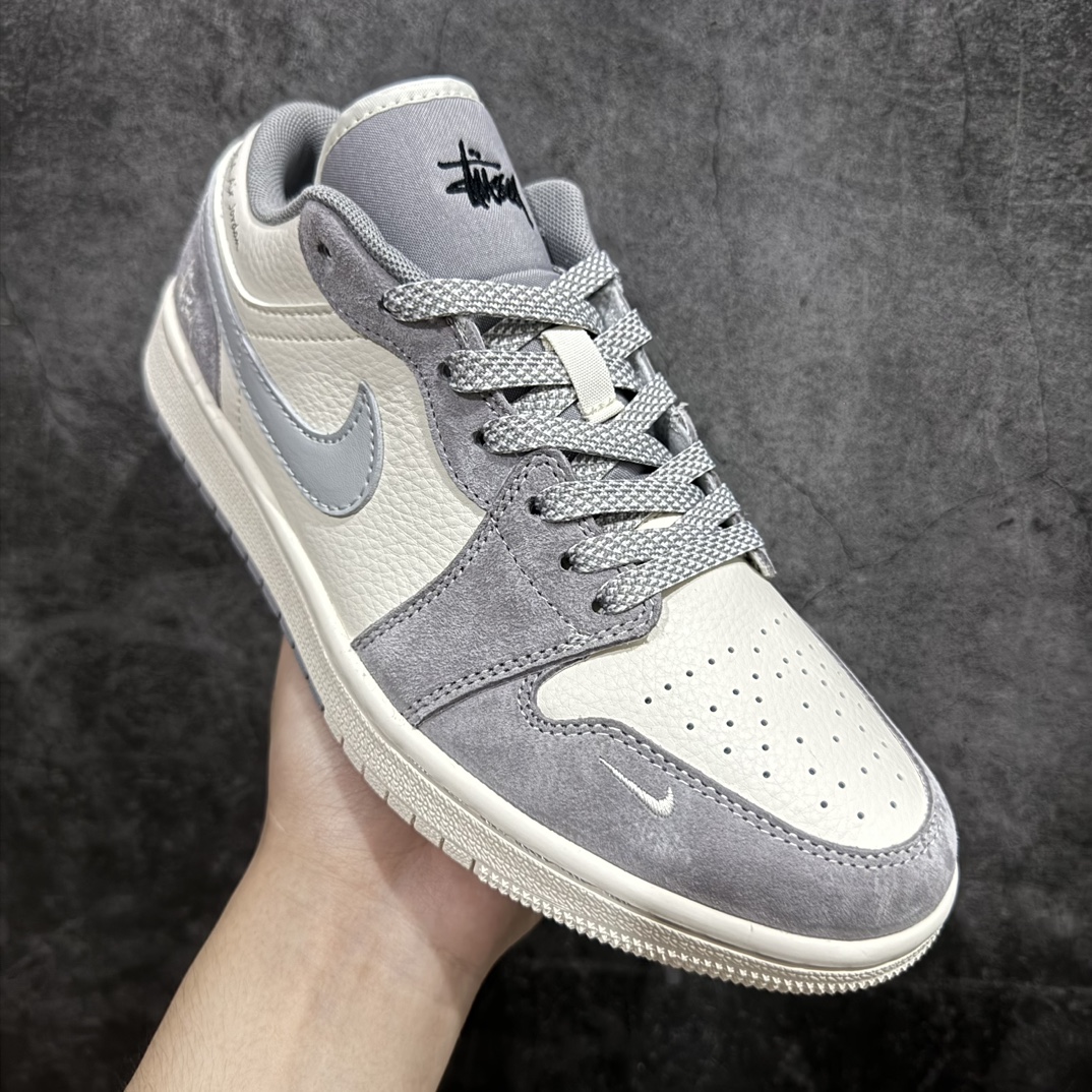 定制版 Air Jordan 1 Retro Low x Stussy 米灰翻毛白小钩满天星  SJ9950-045