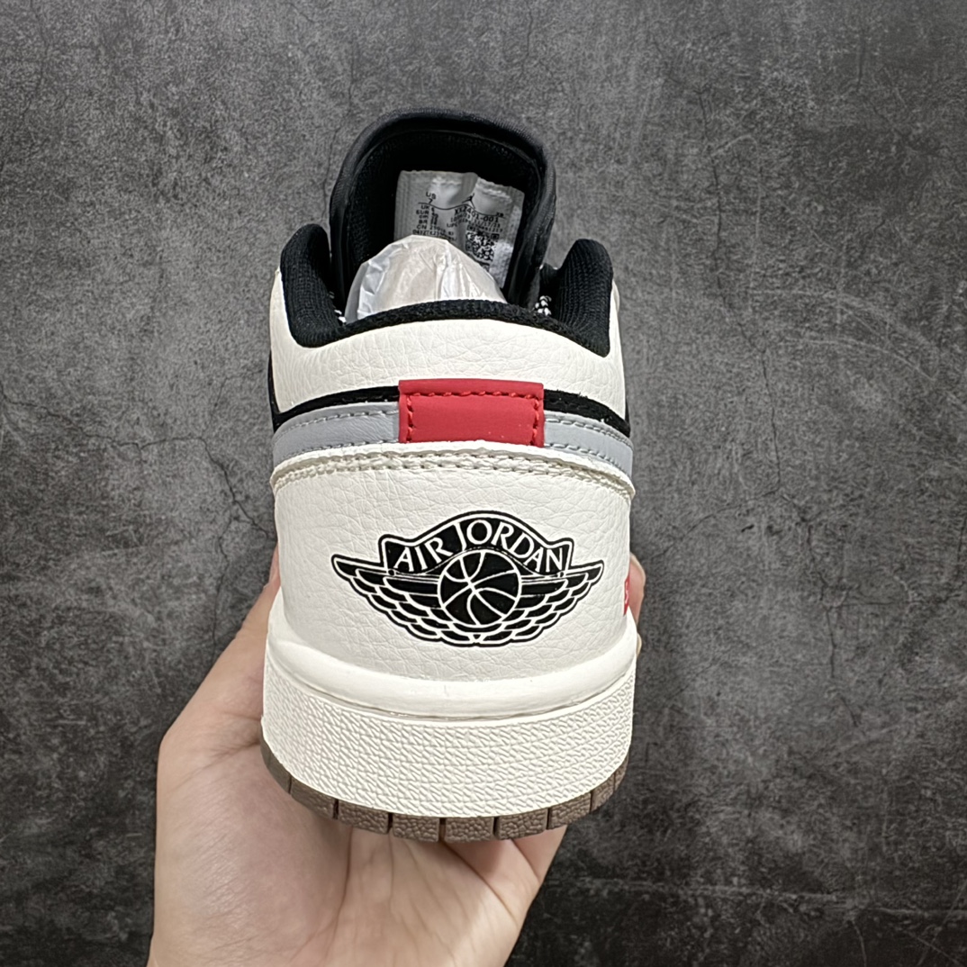 定制版 Air Jordan 1 Retro Low x Supreme 白黑小钩满天星  XX2401-001