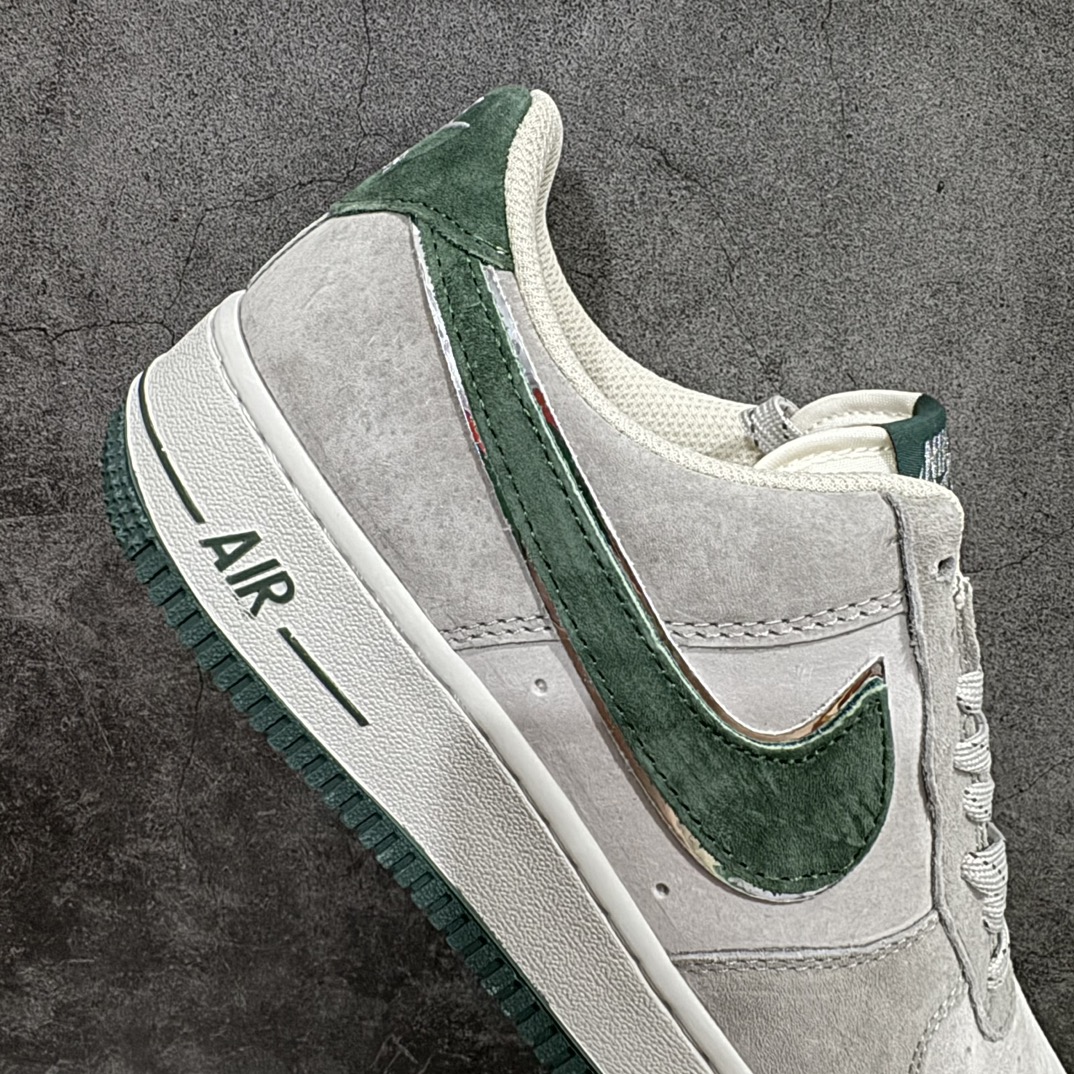 图片[7]-【公司级】AKIRA x Air Force 1 \’07 Low 联名麂皮 原楦头原纸板 打造纯正空军版型 #专注外贸渠道  全掌内置蜂窝气垫 #原盒配件 原厂中底钢印、拉帮完美 货号：DJ3966-136 Size：36 36.5 37.5 38 38.5 39 40 40.5 41 42 42.5 43 44 44.5 45 编码：CC180200-鞋库