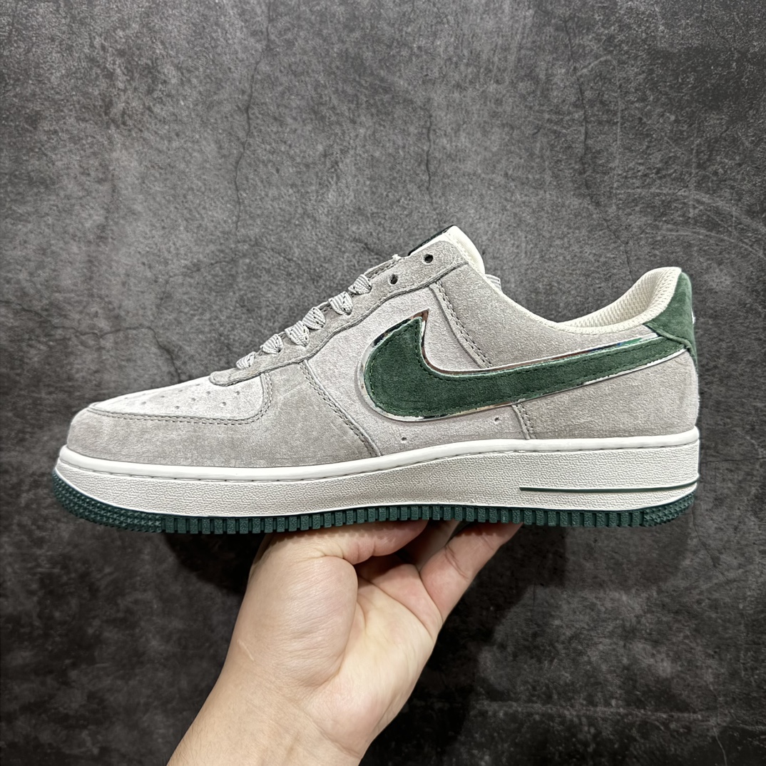 图片[2]-【公司级】AKIRA x Air Force 1 \’07 Low 联名麂皮 原楦头原纸板 打造纯正空军版型 #专注外贸渠道  全掌内置蜂窝气垫 #原盒配件 原厂中底钢印、拉帮完美 货号：DJ3966-136 Size：36 36.5 37.5 38 38.5 39 40 40.5 41 42 42.5 43 44 44.5 45 编码：CC180200-鞋库