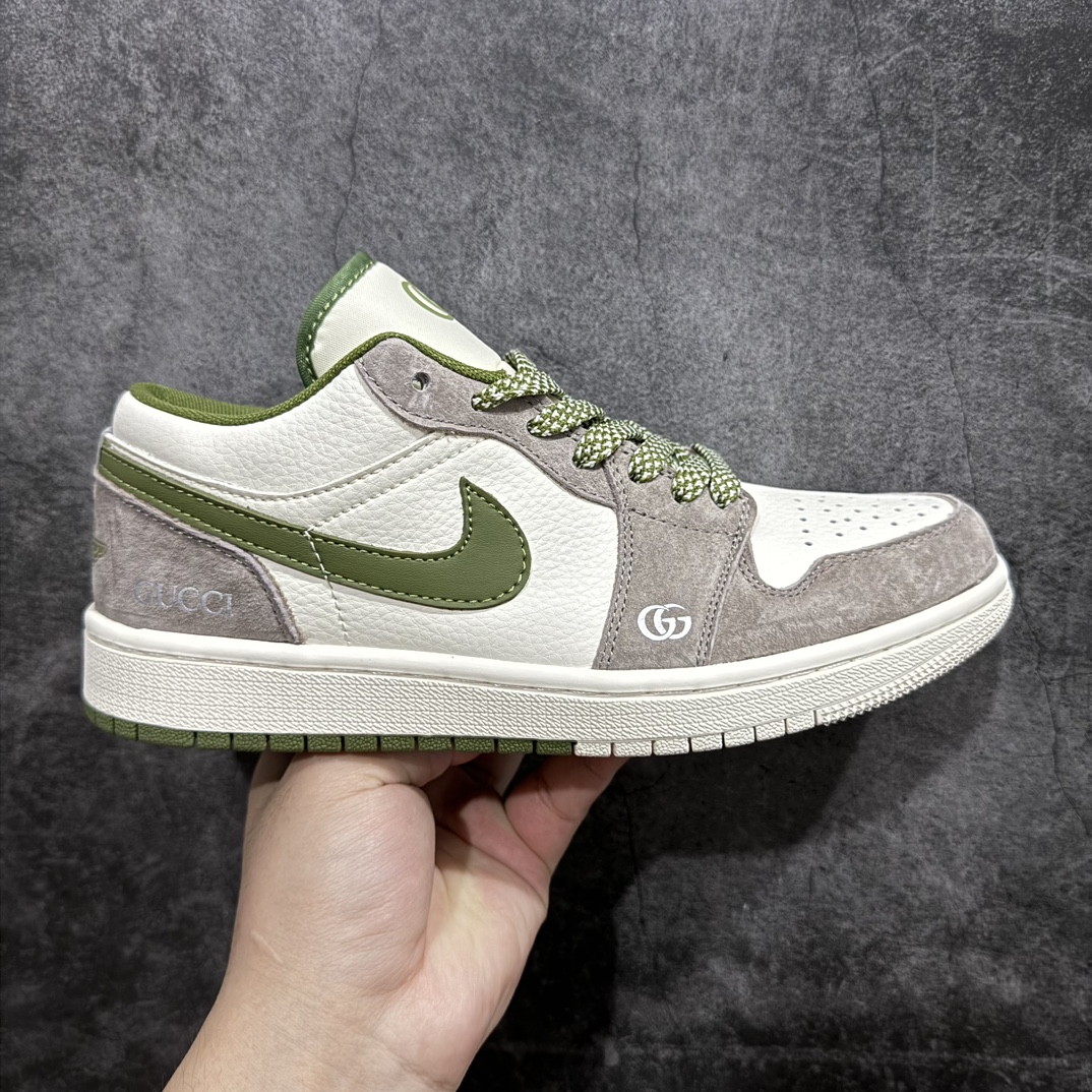 【定制版】Air Jordan 1 Retro Low x GUCCI 米绿满天星n官方同步新色 原装级产物n拒绝公底 立体鞋型 细节完美 高清洁度购置公司同步原材料 原汁原味 忠于原版 货号：XX2406 006n码数：36 36.5 37.5 38 38.5 39 40 40.5 41 42 42.5 43 44 44.5 45 编码：CC280300-鞋库