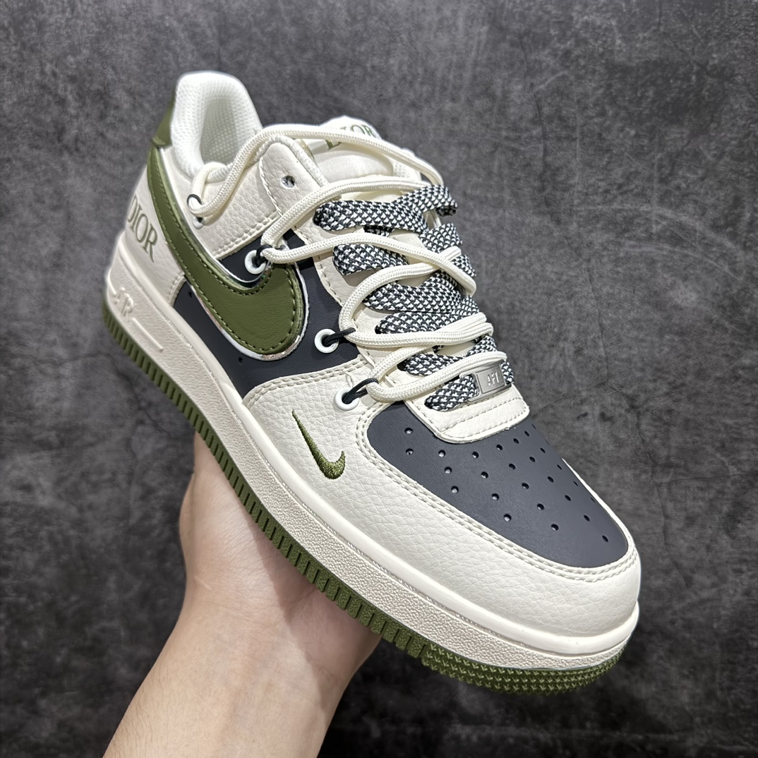 图片[3]-【公司级】海外限量发售NIke Air Force 1 \’07 Low “迪奥联名——白绿抽绳”空军一号 低帮 运动鞋 休闲鞋 折边针车 工艺难度大 原楦头原纸板 原装鞋盒 定制五金配件 内置全掌气垫 原厂鞋底货号：SJ1198-200 Size：36 36.5 37.5 38 38.5 39 40 40.5 41 42 42.5 43 44 44.5 45 编码：LF310320-鞋库