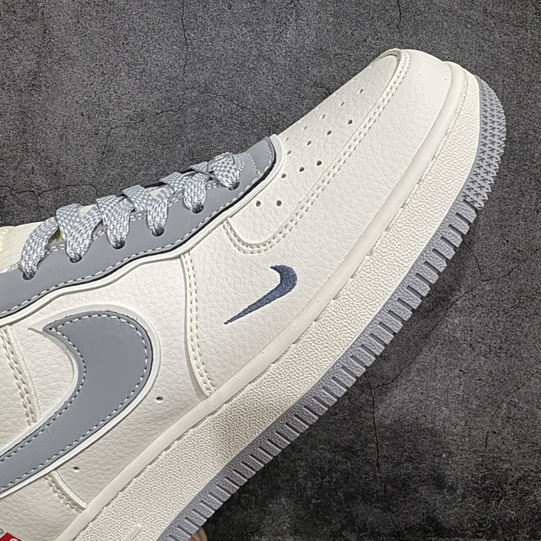 海外限量发售NIke Air Force 1 '07 Low “石头岛Supreme联名——米白星灰”空军一号   BB1616-303