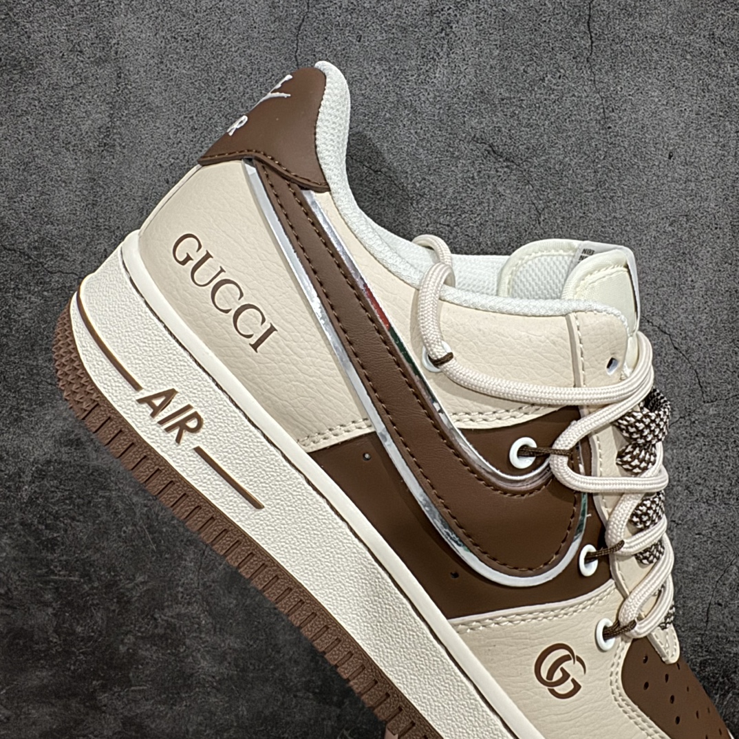 图片[7]-【公司级】Nike Air Force 1 Low 07 x GUCCI 米棕绑带满天星n原楦头原纸板 打造纯正低帮空军版型 专注外贸渠道 全掌内置蜂窝气垫原盒配件 原厂中底钢印、拉帮完美官方货号：SJ1198 400 Size：36 36.5 37.5 38 38.5 39 40 40.5 41 42 42.5 43 44 44.5 45 编码：HXS310320-鞋库