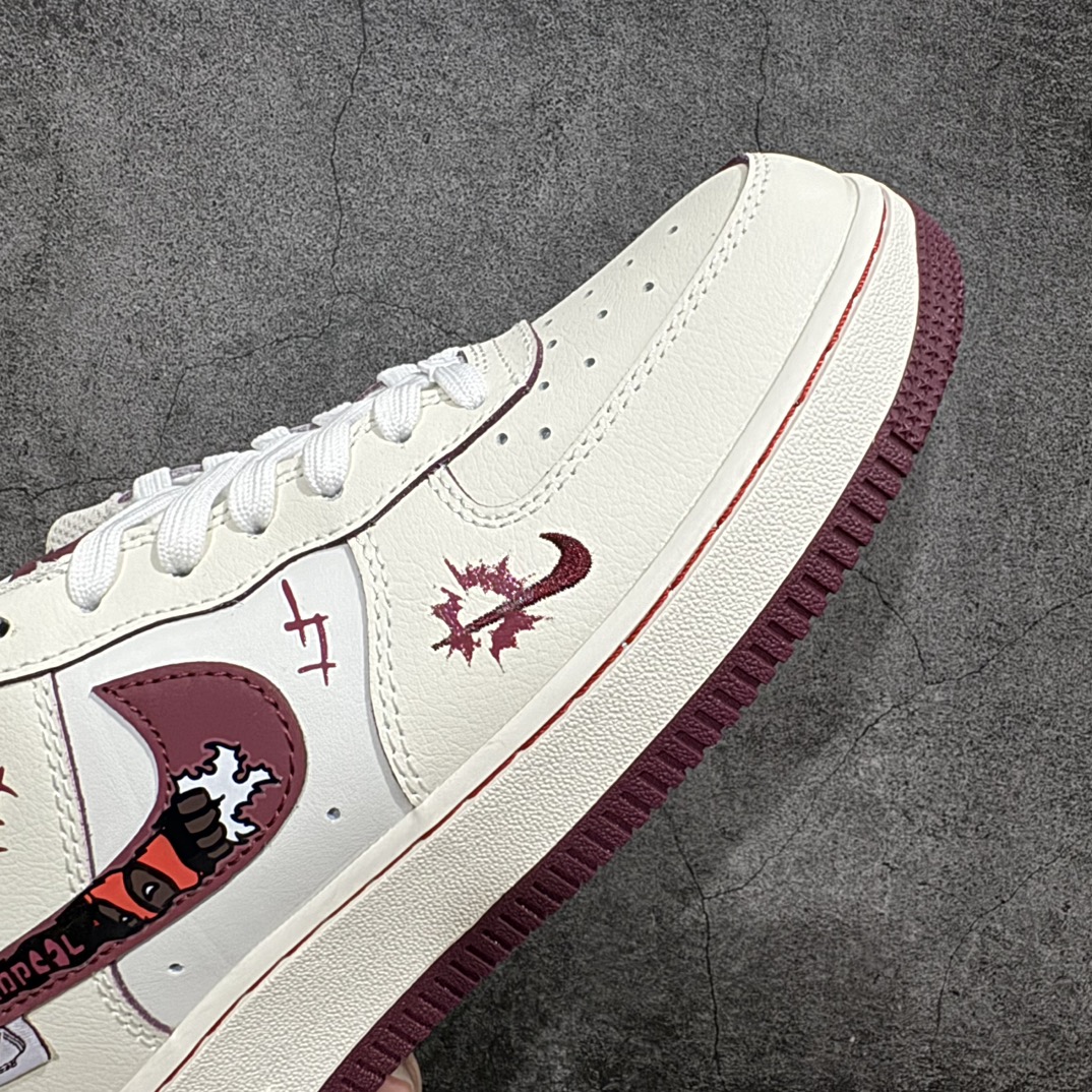 图片[6]-【公司级】Nike Air Force 1 Low “Deadpool ”漫威系列 “死侍” 空军一号低帮休闲运动板鞋在漫威的浩瀚宇宙中，有一个独特而不羁的存在——死侍。n 他身着红黑相间的战衣，面容被面具遮掩，却遮不住那玩世不恭的气质。他拥有超强的自愈能力，无论受到多么严重的伤害，都能迅速恢复，仿佛是一个打不死的小强。货号：FB1839-512 尺码：36 36.5 37.5 38 38.5 39 40 40.5 41 42 42.5 43 44 44.5 45 编码：HXS290300-鞋库