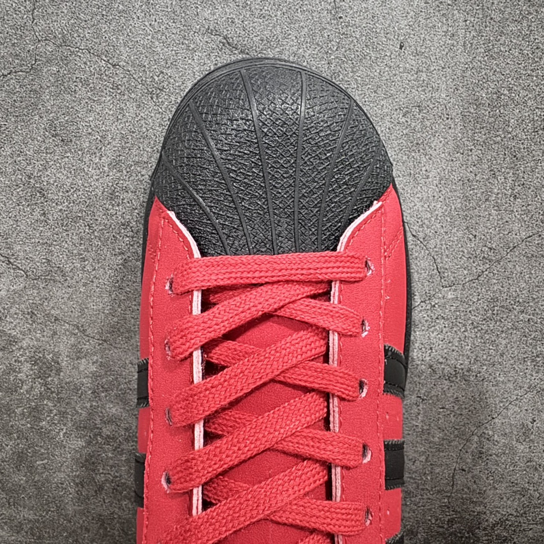 图片[5]-【公司级】阿迪达斯/三叶草Adidas Originals Superstar 82\”Red Black\”经典贝壳头系列低帮百搭休闲运动板鞋“皮革红黑”IG9271n男女鞋真标半码制n升级原楦原纸版开发n采用硬质粒面牛剖革鞋面材质n2020改良全包围鞋垫 正确2020版鞋底模具及扇贝头盖片 尺码：35 36 36⅔ 37⅓ 38 38⅔ 39⅓ 40 40⅔ 41⅓ 42 42⅔ 43⅓ 44 45 编码：XN190210-鞋库