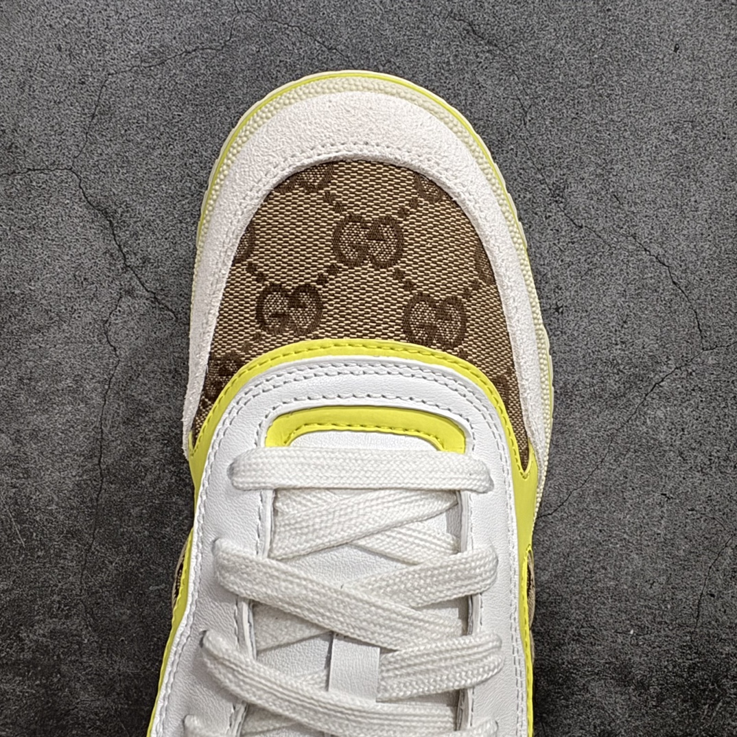 图片[5]-【广东纯原版本】意大利奢侈品牌-古驰Gucci Re-Web Leather Sneakers 系列低帮复古百搭训练休闲运动小白板鞋“皮革米白乌木色GG红绿标牌n升级官方最新2024全套专柜星座配件及包装物(附送官方快递加固包装盒!!) 采用软质粒面头层皮革组合纯棉提花布鞋面材质#搭载灌注PU式缓震乳胶脚垫 全新开发复合TPR防变形色块耐磨橡胶外底n码数：39-45 编码：TL450470-鞋库