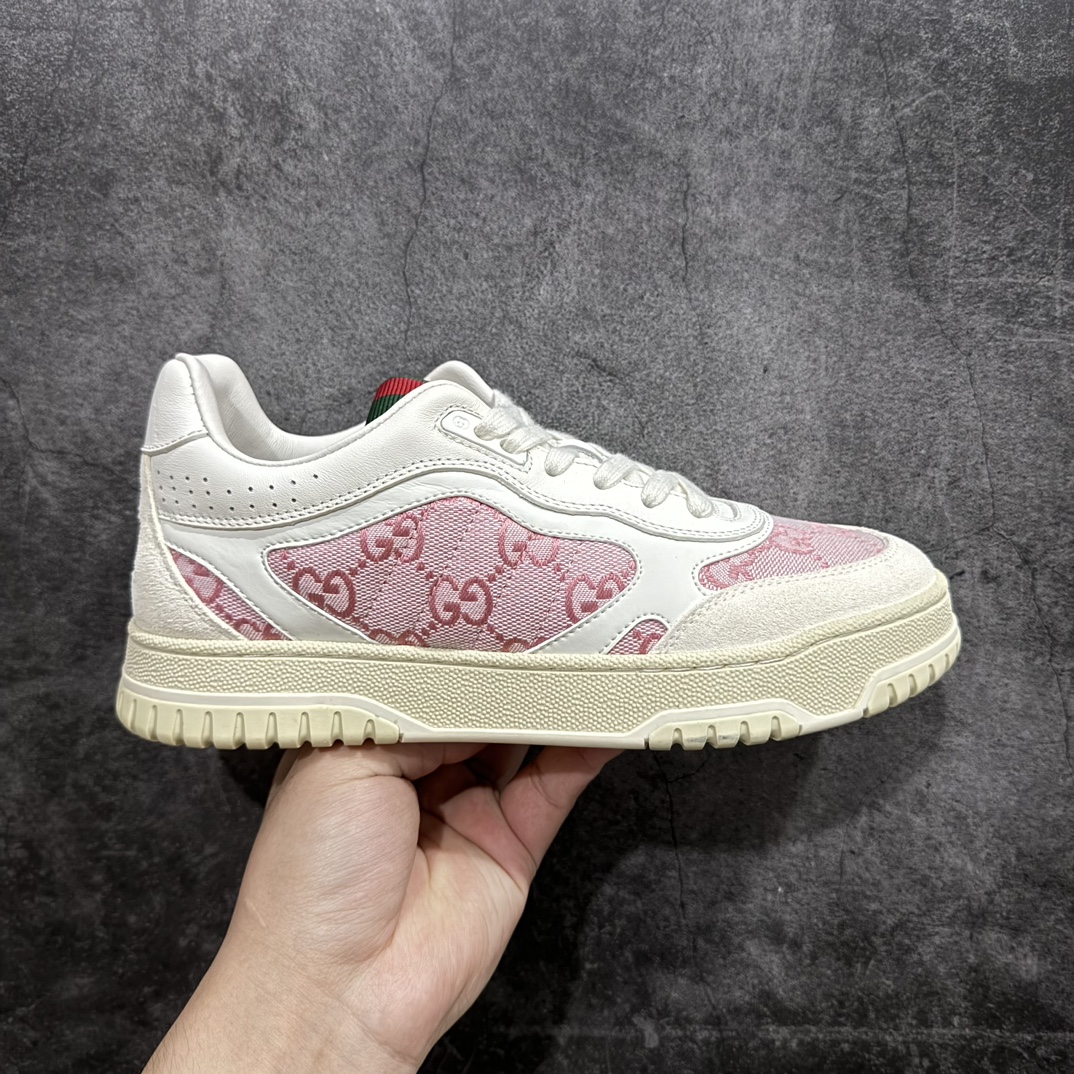 【广东纯原版本】意大利奢侈品牌-古驰Gucci Re-Web Leather Sneakers 系列低帮复古百搭训练休闲运动小白板鞋“皮革米白乌木色GG红绿标牌n升级官方最新2024全套专柜星座配件及包装物(附送官方快递加固包装盒!!) 采用软质粒面头层皮革组合纯棉提花布鞋面材质#搭载灌注PU式缓震乳胶脚垫 全新开发复合TPR防变形色块耐磨橡胶外底n码数：39-45 编码：TL450470-鞋库