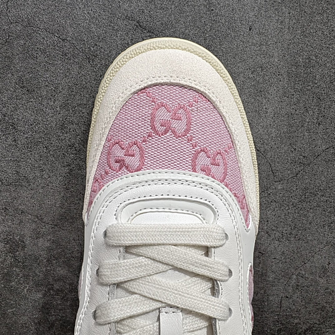 图片[5]-【广东纯原版本】意大利奢侈品牌-古驰Gucci Re-Web Leather Sneakers 系列低帮复古百搭训练休闲运动小白板鞋“皮革米白乌木色GG红绿标牌n升级官方最新2024全套专柜星座配件及包装物(附送官方快递加固包装盒!!) 采用软质粒面头层皮革组合纯棉提花布鞋面材质#搭载灌注PU式缓震乳胶脚垫 全新开发复合TPR防变形色块耐磨橡胶外底n码数：39-45 编码：TL450470-鞋库