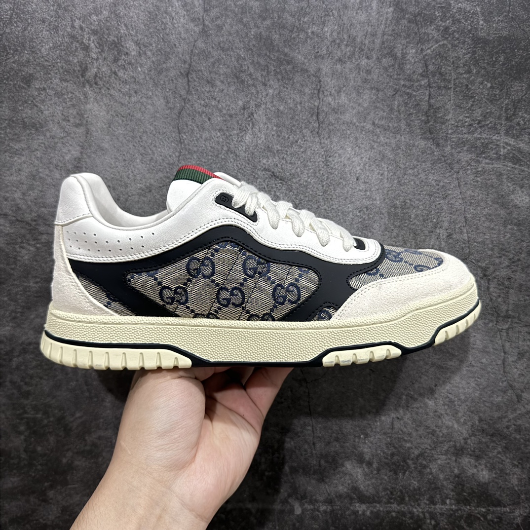 【广东纯原版本】意大利奢侈品牌-古驰Gucci Re-Web Leather Sneakers 系列低帮复古百搭训练休闲运动小白板鞋“皮革米白乌木色GG红绿标牌n升级官方最新2024全套专柜星座配件及包装物(附送官方快递加固包装盒!!) 采用软质粒面头层皮革组合纯棉提花布鞋面材质#搭载灌注PU式缓震乳胶脚垫 全新开发复合TPR防变形色块耐磨橡胶外底n码数：39-45 编码：TL450470-鞋库