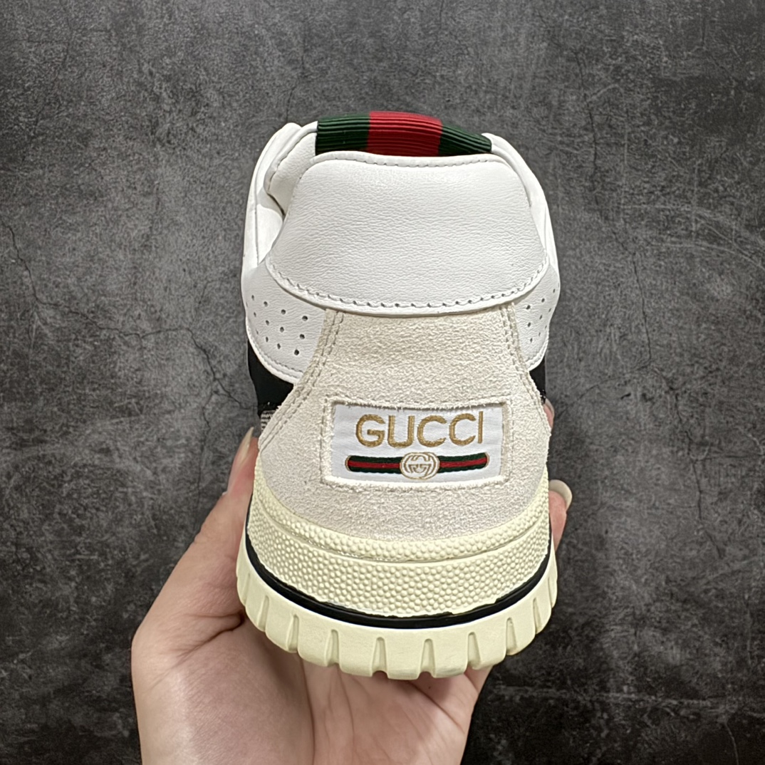 图片[4]-【广东纯原版本】意大利奢侈品牌-古驰Gucci Re-Web Leather Sneakers 系列低帮复古百搭训练休闲运动小白板鞋“皮革米白乌木色GG红绿标牌n升级官方最新2024全套专柜星座配件及包装物(附送官方快递加固包装盒!!) 采用软质粒面头层皮革组合纯棉提花布鞋面材质#搭载灌注PU式缓震乳胶脚垫 全新开发复合TPR防变形色块耐磨橡胶外底n码数：39-45 编码：TL450470-鞋库