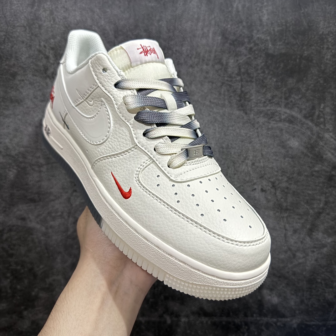 图片[3]-【公司级】Nk Air Force 1\’07 Low 斯图西联名-米白灰双拼 空军一号低帮休闲板鞋 XZ6188-015rn原楦头原纸板 原装鞋盒 定制五金配件 内置全掌气垫 原厂鞋底r 尺码：36 36.5 37.5 38 38.5 39 40 40.5 41 42 42.5 43 44 44.5 45  编码：HXS310320-鞋库