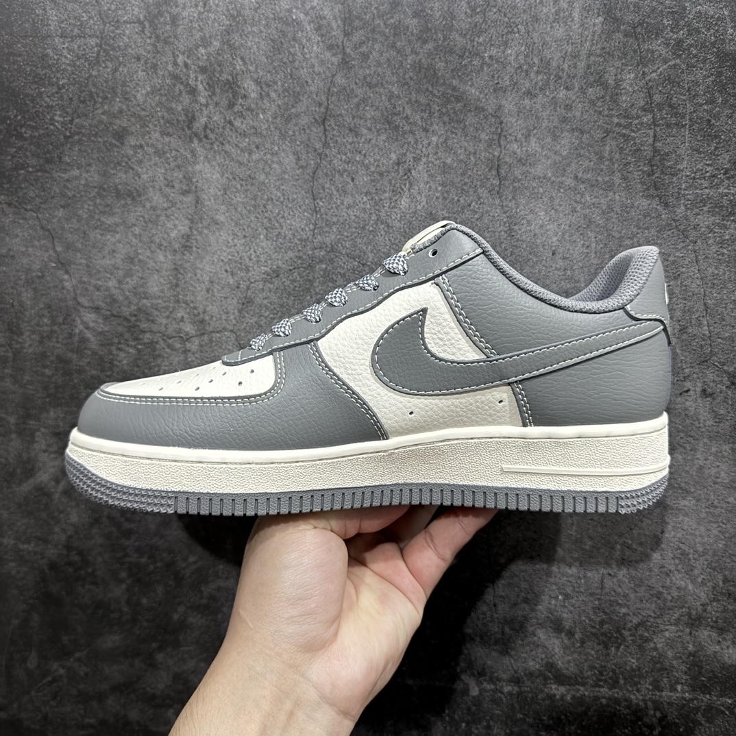 图片[2]-【定制版】海外限量发售！公司级NIke Air Force 1 \’07 Low “斯图西联名——精致灰”空军一号 低帮 运动鞋 休闲鞋 折边针车 工艺难度大 原楦头原纸板 原装鞋盒 定制五金配件 内置全掌气垫 原厂鞋底货号：BB5353-512 Size：36 36.5 37.5 38 38.5 39 40 40.5 41 42 42.5 43 44 44.5 45 编码：HXS310320-鞋库