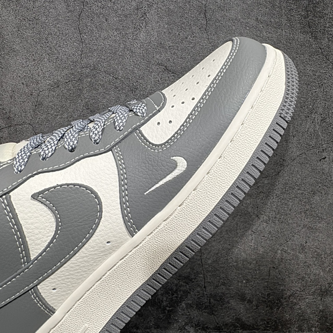 图片[6]-【定制版】海外限量发售！公司级NIke Air Force 1 \’07 Low “斯图西联名——精致灰”空军一号 低帮 运动鞋 休闲鞋 折边针车 工艺难度大 原楦头原纸板 原装鞋盒 定制五金配件 内置全掌气垫 原厂鞋底货号：BB5353-512 Size：36 36.5 37.5 38 38.5 39 40 40.5 41 42 42.5 43 44 44.5 45 编码：HXS310320-鞋库