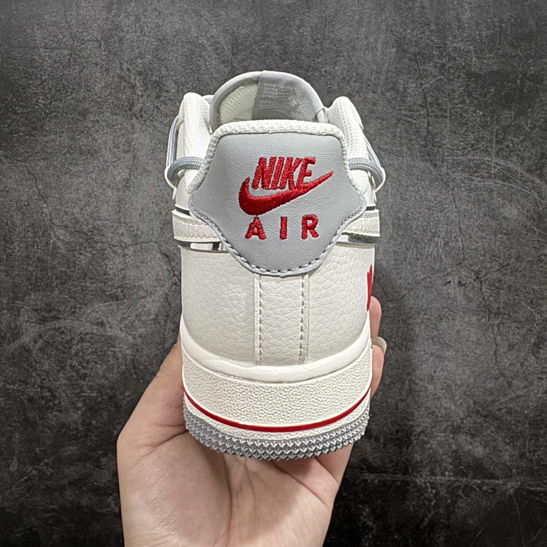 图片[4]-【定制版】Nike Air Force 1 Low 07 x UNDEFDATED 白灰红小钩绑带n原楦头原纸板 打造纯正低帮空军版型 专注外贸渠道 全掌内置蜂窝气垫原盒配件 原厂中底钢印、拉帮完美官方货号：SJ1198 500 Size：36 36.5 37.5 38 38.5 39 40 40.5 41 42 42.5 43 44 44.5 45 编码：HXS310320-鞋库