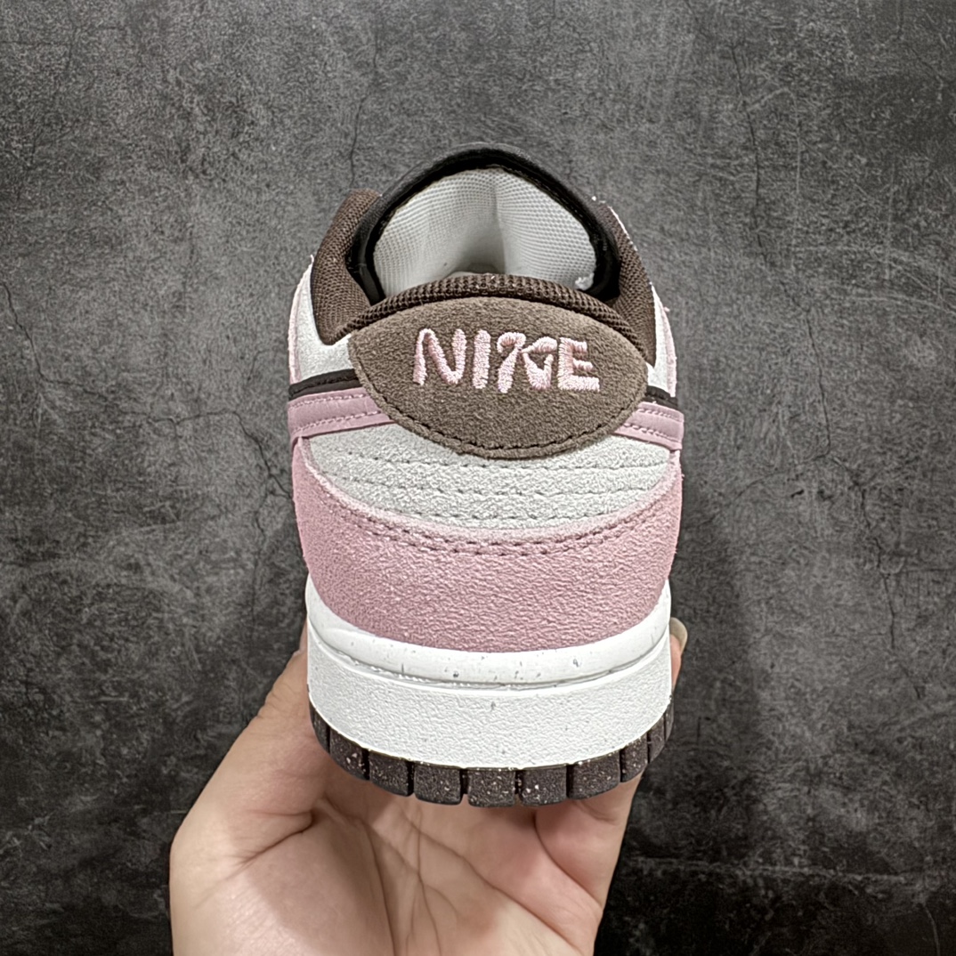 图片[4]-【纯原CS】NK Dunk Low SE 85 双钩复古休闲板鞋 HV1799-161 口碑大厂出品 品控大底版型不断改良更新品质稳定 全套原纸板楦头开发 确保原汁原味 完美呈现DUNK版型 原厂玻璃冲刀 超高清洁度 全鞋零毛边皮料切割 采用绒面革材质 鞋身左右侧均配有皮革质双 Swoosh 兰色搭配上白色 85年纪念标放在鞋舌的位置 简洁干净的配色设计 绝对是日常出街上脚的不二选择SIZE：36 36.5 37.5 38 38.5 39 40 40.5 41 42 42.5 43 44 44.5 45 46 编码：X10255280-鞋库