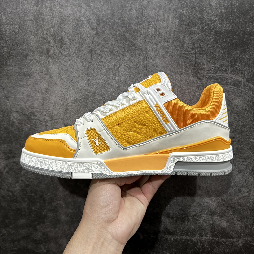 图片[2]-【广东原装版本】Louis Vuitton Trainer Sneaker Low运动板鞋全新色系大厂出品 广东原产n厚实抽屉礼品鞋盒及包装说明书防尘布袋物件n采用荔枝纹头层皮组合粒面头层皮鞋面材质n嵌入超软脚感EVA物料鞋垫n后跟耐弯折滴塑支撑片 外置TPR光泽组合隔色鞋底❗ 尺码： 38 39 40 41 42 43 44 45  编码：TL500520-鞋库