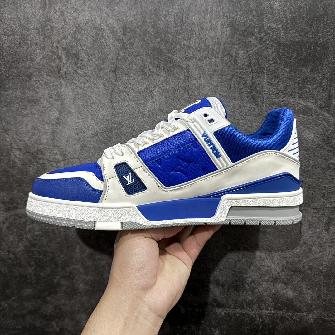 图片[2]-【广东原装版本】Louis Vuitton Trainer Sneaker Low运动板鞋全新色系大厂出品 广东原产n厚实抽屉礼品鞋盒及包装说明书防尘布袋物件n采用荔枝纹头层皮组合粒面头层皮鞋面材质n嵌入超软脚感EVA物料鞋垫n后跟耐弯折滴塑支撑片 外置TPR光泽组合隔色鞋底❗ 尺码： 38 39 40 41 42 43 44 45  编码：TL500520-鞋库