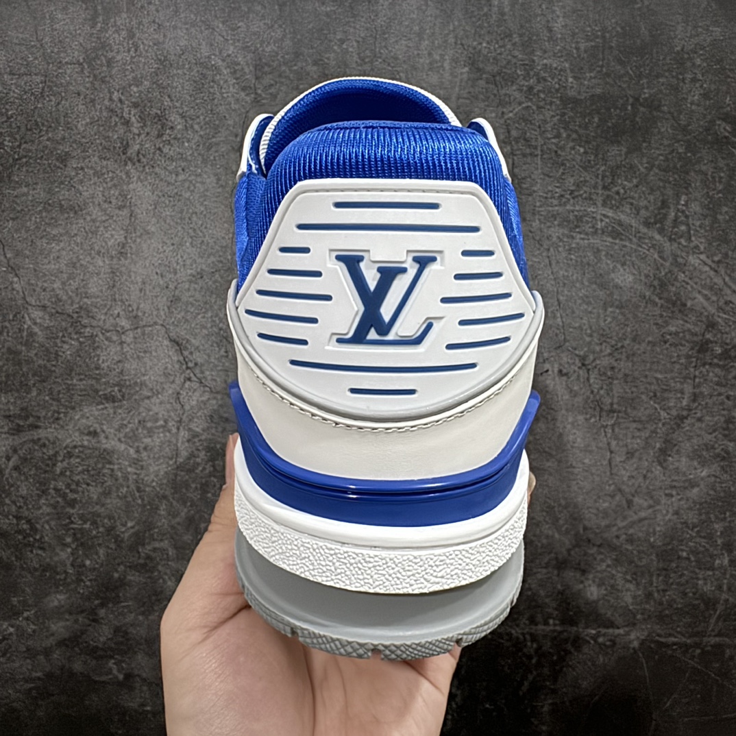 图片[4]-【广东原装版本】Louis Vuitton Trainer Sneaker Low运动板鞋全新色系大厂出品 广东原产n厚实抽屉礼品鞋盒及包装说明书防尘布袋物件n采用荔枝纹头层皮组合粒面头层皮鞋面材质n嵌入超软脚感EVA物料鞋垫n后跟耐弯折滴塑支撑片 外置TPR光泽组合隔色鞋底❗ 尺码： 38 39 40 41 42 43 44 45  编码：TL500520-鞋库