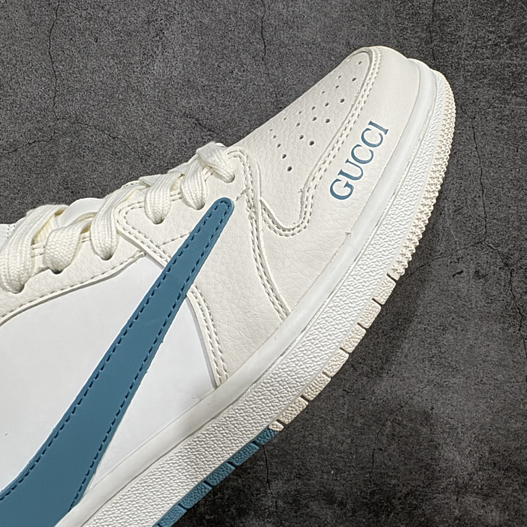 图片[6]-【定制版】Travis Scott x Fragment Design x Air Jordan 1 Low OG SP AJ1 乔1 古驰联名-白青玉 低帮文化休闲板鞋rn多方联名合作融合了Travis Scott 独特的音乐风格，藤原浩个性的设计风格以及Jordan品牌的经典元素 使其成为一双具有独特身份和价值的鞋子 清新而立体的外观加上联名标识更突出了其独特身份 这种配色方案显示出活力和时尚感 在视觉上引人注目  鞋身的质感和细腻的细节处理使其显得高端而格调十足  这款“倒钩”联名是设计与创意完美结合  融合多方的个性风格是一款备受瞩目的潮流鞋款r 货号： LJ5188-022 尺码：36 36.5 37.5 38 38.5 39 40 40.5 41 42 42.5 43 44 44.5 45  编码：HXS320340-鞋库