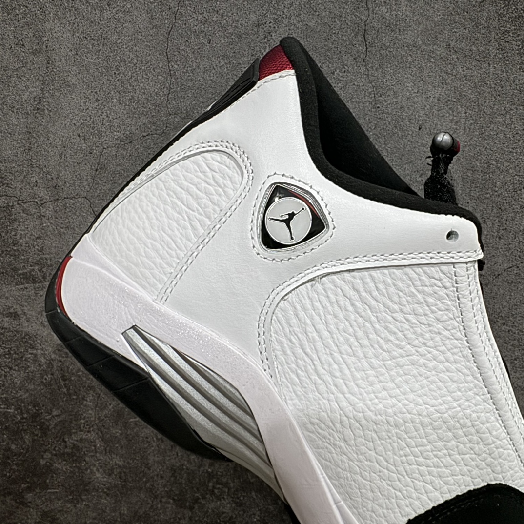 图片[7]-【莞产纯原】Air Jordan AJ14 “Black Toe” 2024版本 黑白熊猫！nn外贸特供批次 原楦原档案数据开模打造 原厂中底拉帮钢印 原盒原配 以法拉利 550 Maranello 为设计灵感 类似跑车的全新流线鞋型 鞋头的麂皮与鞋身的荔枝皮相结合 最具代表性的黑红配色 中底内侧开创性的透气孔设计 看起来与跑车的进气口如出一辙 盾牌造型更能让人们直接想到法拉利的 LogoSIZE：40.5 41 42 42.5 43 44 44.5 45 46 47.5 货号：487471-160 编码：ZGM480520-鞋库