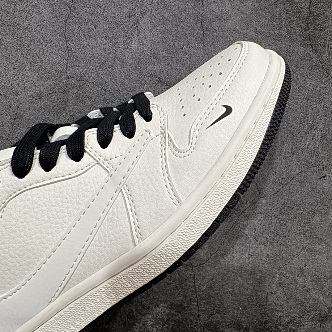 图片[6]-【定制版】Fragment x Travis Scott x DiornAir Jordan 1 Low 三方联名倒钩性价比原盒出货 全新的三方联名低帮倒钩鞋面延续了黑脚趾设计，整双鞋以全荔枝皮打造，腰身搭配白色「倒勾」，再点缀上Travis Scott 标志性的Logo，后跟处以藤原浩最拿手的蓝色为主色调，完善极具Fragment Design的白蓝黑设计风格，左右脚分别以Travis Scott鬼脸和乔丹飞翼加以修饰，彰显出三方联名的奢华格调。 官方货号：LJ5188 025 Size：36 36.5 37.5 38 38.5 39 40 40.5 41 42 42.5 43 44 44.5 45 编码：HXS320340-鞋库