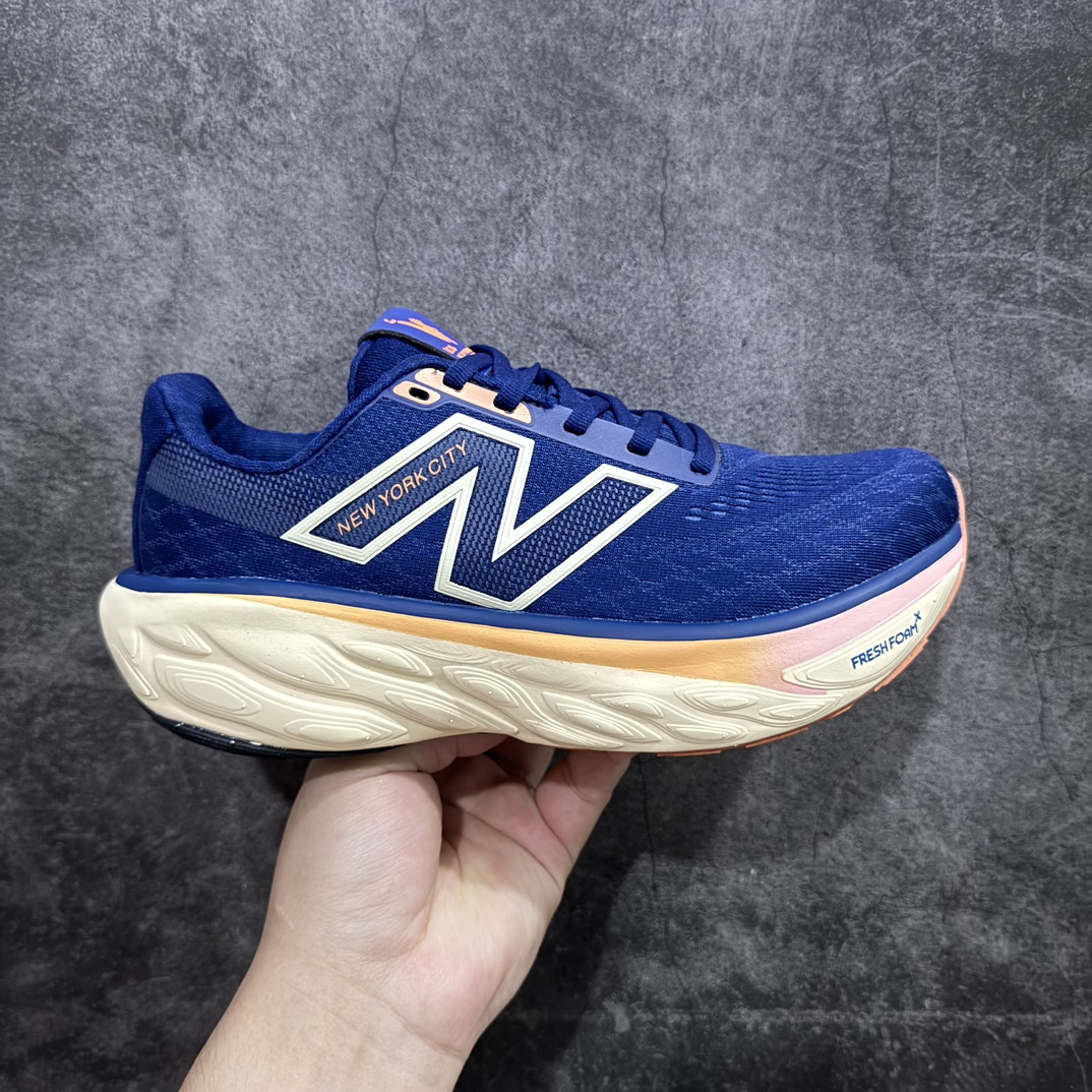 【纯原版】New Balance NB Fresh FoamEvoz v14 舒适耐磨低帮跑步鞋 纯原版本n受到Fresh Foam1080舒适骑行的启发n跑鞋将毛绒舒适感提升到一个新的水平n这款鞋旨在提供我们柔软 缓震的足底体验n采用FreshFoam技术n可平衡巅峰性能和一流的缓震性能n 货号: W108014A 尺码：36-40 编码：MG260280-鞋库