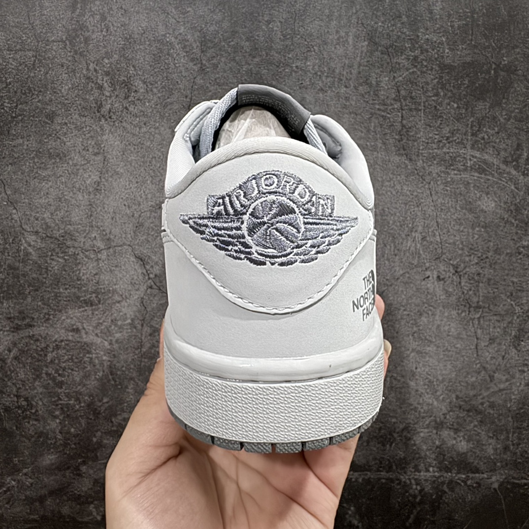 定制版 Travis Scott x Fragment Design x Air Jordan 1 Low OG SP AJ1 乔1 北面联名-炫彩灰 低帮文化休闲板鞋 AG3702-803