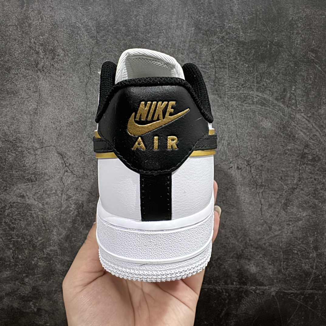 图片[4]-【公司级】Nike Air Force 1 Low 白黑金n原楦头原纸板 打造纯正空军版型 专注外贸渠道 全掌内置蜂窝气垫原盒配件 原厂中底钢印、拉帮完美  官方货号：DA8481 100 Size：36 36.5 37.5 38 38.5 39 40 40.5 41 42 42.5 43 44 45 编码：CC230240-鞋库