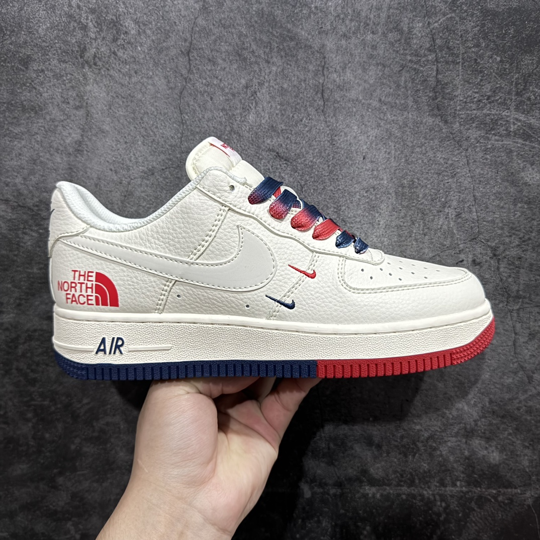 【公司级】海外限量发售NIke Air Force 1 \’07 Low “北面联名–米红蓝双勾”空军一号 低帮 运动鞋 休闲鞋 折边针车 工艺难度大 原楦头原纸板 原装鞋盒 定制五金配件 内置全掌气垫 原厂鞋底货号：XZ6188-010 Size：36 36.5 37.5 38 38.5 39 40 40.5 41 42 42.5 43 44 44.5 45 编码：HXS310320-鞋库