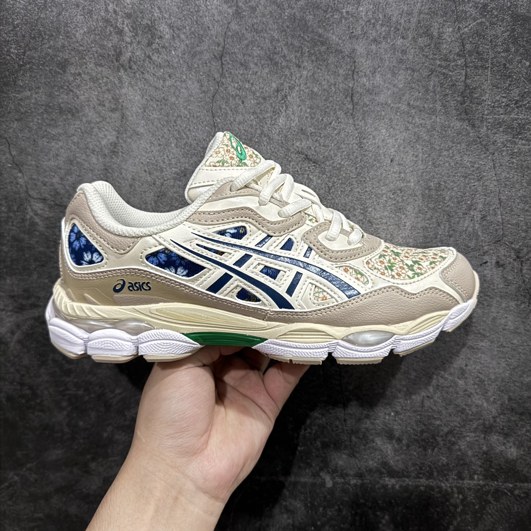 【公司级】Asics Gel-NYC复古单品 亚瑟士ASICSTIGER秋季新款休闲鞋 厚底街头运动休闲鞋nASICS亚瑟士推出全新GEL-NYC，彰显纽约都市活力n这次的新系列融入了多个版本GEL的经典设计风格，广受好评。其设计灵感来源于GEL-NIMBUS 3,GEL-MC PLUS V 和 GEL-CUMULUS 16 这些往日经典鞋款。GEL-NYC使用GEL-CUMULUS 16鞋款的鞋楦设计,展现了独特的现代化美学。鞋底采用了轻质发泡材料,并在后跟和前掌处采用了ASICS亚瑟士核心科技——GEL缓震胶,赋予鞋款强大的缓冲性能,提供了更柔软舒适的穿着体验。而在原有设计的启发之上,此次鞋款采用更贴合当今潮流趋势的材料和创新技术,展现出纽约充满活力的都市精神。 尺码：36-45 编码：AM250270-鞋库