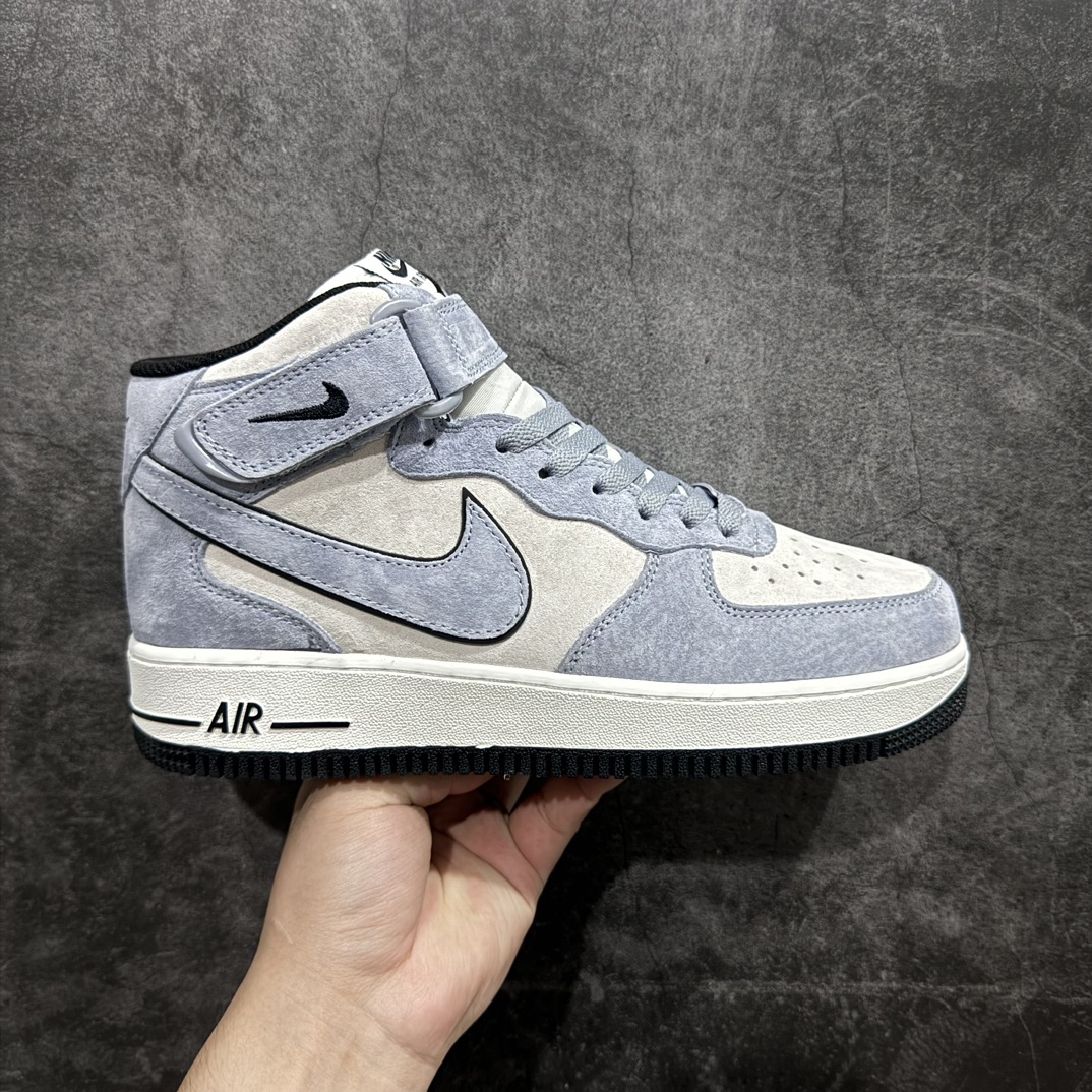 【公司级】Nk Air Force 1\’07 Mid 浅蓝麂皮 空军一号中帮休闲板鞋 CG9904-104n#原厂麂皮 原楦原纸板 纯正版型 正品NFC感应芯片 高清洁度 内置全掌气垫 尺码：36 36.5 37.5 38 38.5 39 40 40.5 41 42 42.5 43 44 44.5 45 编码：LF310320-鞋库