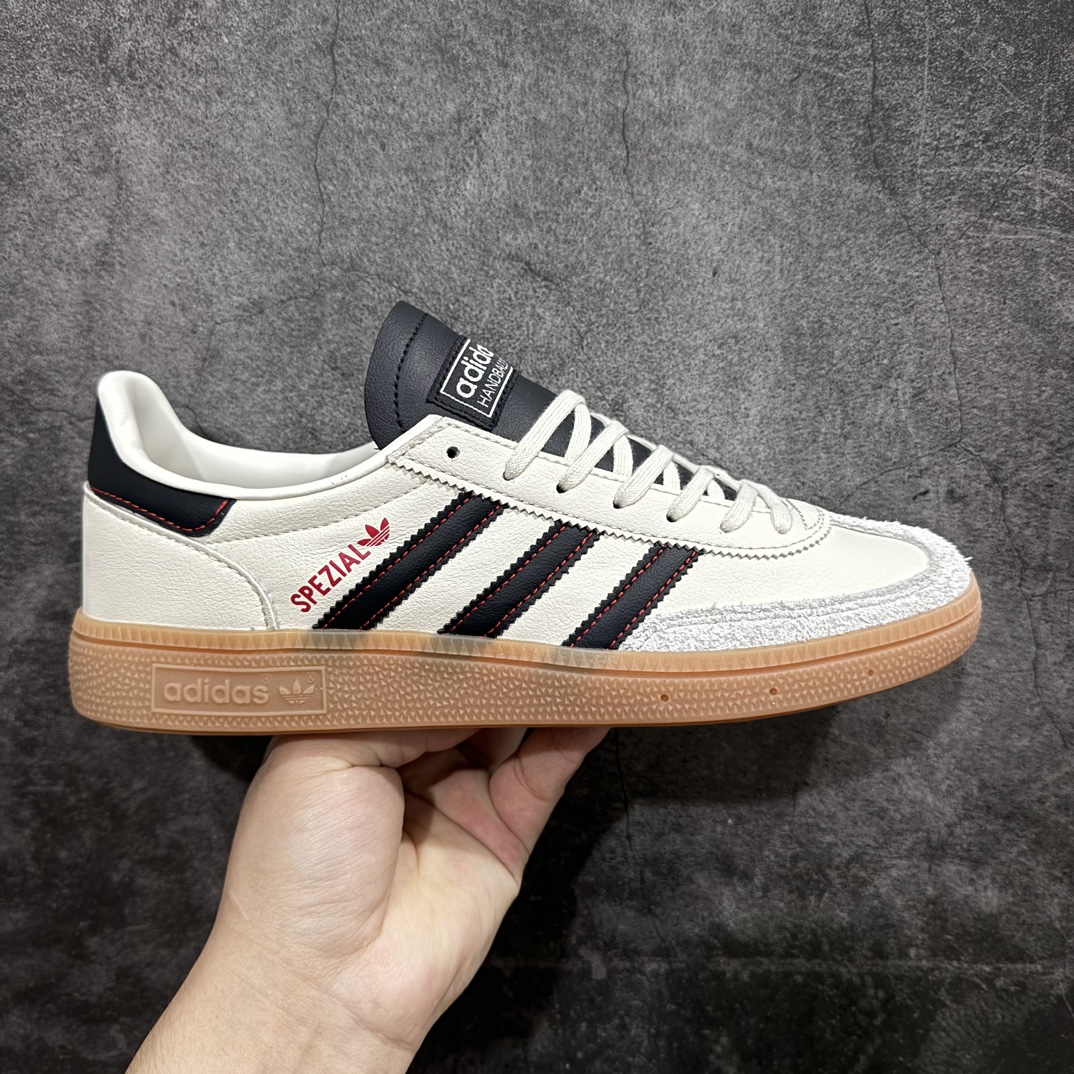 【Top纯原版】Adidas Handball Spezial  阿迪达斯经典款反毛皮复古休闲板鞋 白黑皮面生胶 JH6398nn大厂出品 原厂材料打造 天花板品质 区别市场货n原厂原档案开发出品 皮料切割干净无任何毛边鞋型细节完美 超高清洁度 市场最高版本  尺码：36 36.5 37 38 38.5 39 40 40.5 41 42 42.5 43 44 44.5 45 编码：TOP240260-鞋库