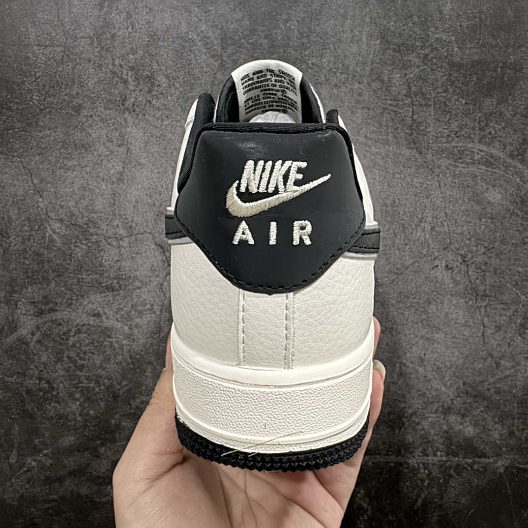 图片[4]-【公司级】海外限量发售NIke Air Force 1 \’07 Low “暴力熊联名–亚麻米黑”空军一号 低帮 运动鞋 休闲鞋 折边针车 工艺难度大 原楦头原纸板 原装鞋盒 定制五金配件 内置全掌气垫 原厂鞋底货号：KK1988-006 Size：36 36.5 37.5 38 38.5 39 40 40.5 41 42 42.5 43 44 44.5 45 编码：LF310320-鞋库