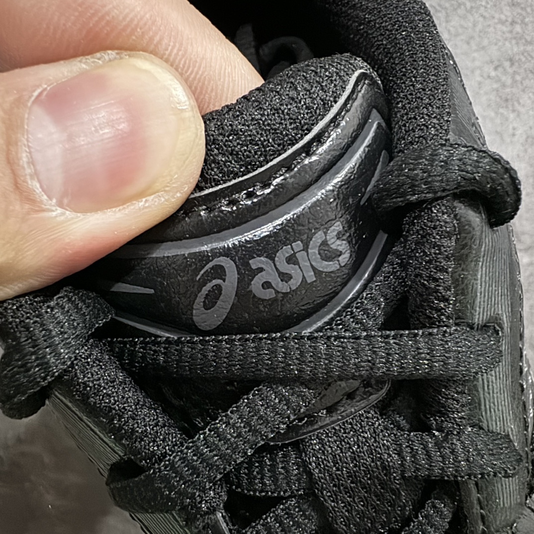 图片[6]-【总裁版】 ASICS GEL-KAYANO 14 亚瑟士系列轻量缓震休闲运动跑步鞋nn市场天花板品质鞋型细节秒杀市场流通版本n知名大厂出品 原版开发 细节完美把控n独家私模五层组合大底原厂定制缓震硅胶加持 原盒原配 官方四联吊牌n一比一同步原鞋工艺和用料n后跟一样采用了GEL缓震胶整体系列设计非常的科技感！n锻炼跑步的同时让你一样时尚百搭！n设计师 Hidenori Yamashita 以「Flash」一词为灵感，创造出未来感金属色鞋面，改造升级内在性能，由内而外全面革新，为 GEL-KAYANO 家族传承及经典跑鞋文化的延续，创下里程碑式作品。ASICS GEL – KAYANO 14 跑鞋重新诠释了复古的跑步形状，并以其 2000 年代后期的美学理念重新铺装，银色与蓝色的鞋面极为高档.网面铺陈与鞋面、鞋头多处细节位增添了透气性。ASICS GEL – KAYANO 14的鞋后跟部中底上以及多密度耐磨鞋底增加了 GEL 缓震胶，提供高抗冲击性、缓冲性、可保护脚部免受地面冲击的影响，穿着舒适性十足「入手同款」 尺码：36 37 37.5 38 39 39.5 40.5 41.5 42 42.5 43.5 44 45 46 编码：NM310330-莆田鞋批发中心