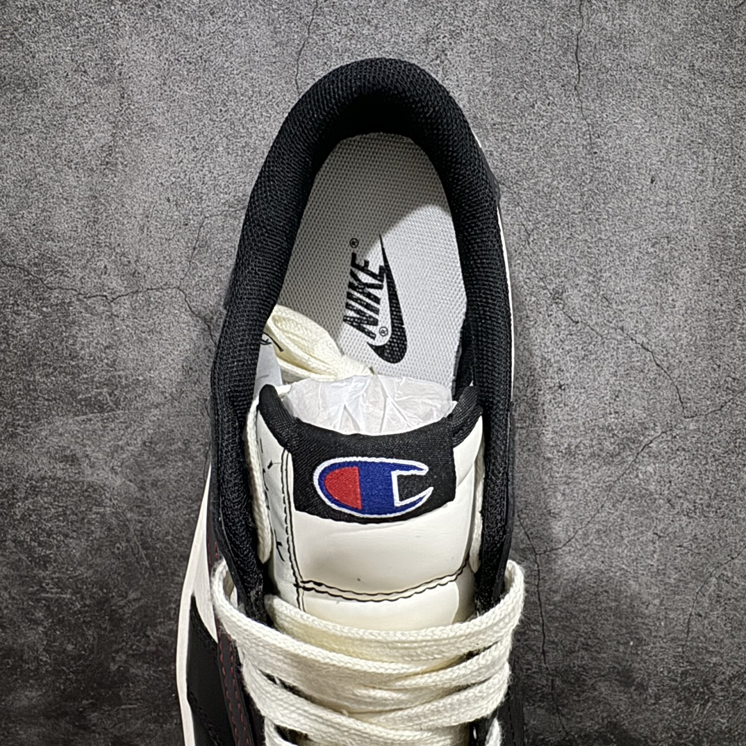 图片[8]-【定制版】Fragment x Travis Scott x 冠军nAir Jordan 1 Low 三方联名倒钩性价比原盒出货 全新的三方联名低帮倒钩鞋面延续了黑脚趾设计，整双鞋以全荔枝皮打造，腰身搭配白色「倒勾」，再点缀上Travis Scott 标志性的Logo，后跟处以藤原浩最拿手的蓝色为主色调，完善极具Fragment Design的白蓝黑设计风格，左右脚分别以Travis Scott鬼脸和乔丹飞翼加以修饰，彰显出三方联名的奢华格调。 官方货号：QY1188 121 Size：36 36.5 37.5 38 38.5 39 40 40.5 41 42 42.5 43 44 44.5 45   编码：CC280300-鞋库