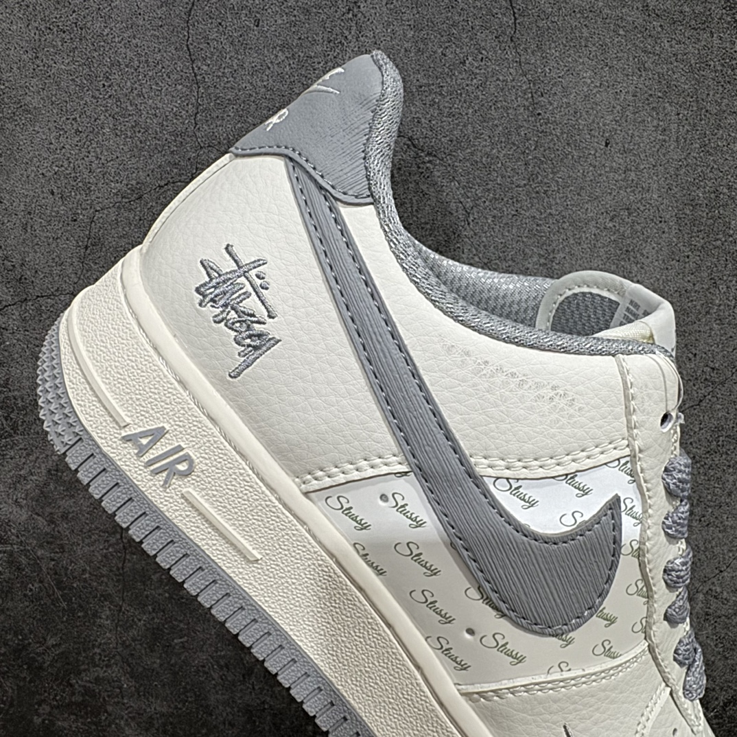 图片[7]-【公司级】Nk Air Force 1\’07 Low 斯图西联名-拉丝灰 空军一号低帮休闲板鞋 XZ3328-005rn#原楦头原纸板 原装鞋盒 定制五金配件 内置全掌气垫 原厂鞋底 r 尺码：36 36.5 37.5 38 38.5 39 40 40.5 41 42 42.5 43 44 44.5 45  编码：HXS310320-鞋库