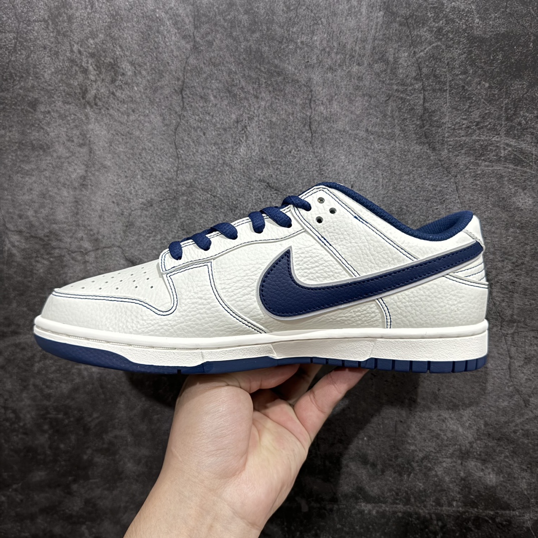 图片[2]-【定制版】Nike SB Dunk Low UN联名n纯原大厂出品 极力推荐n原装头层材料 独家版型蒸餾加工n帶來的是更好的视觉和脚感体验n大厂纯原品质出货 清洁度电绣工艺 皮料切割干净无任何毛边 细节完美n 货号: UN1697 611 尺码：36 36.5 37.5 38 38.5 39 40 40.5 41 42 42.5 43 44 44.5 45 编码：HXS320340-鞋库