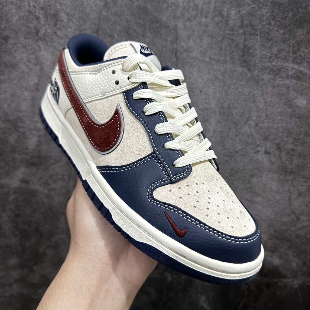 图片[3]-【定制版】Nike SB Dunk Low x The North Face 米蓝红小钩n纯原大厂出品 极力推荐n原装头层材料 独家版型蒸餾加工n帶來的是更好的视觉和脚感体验n大厂纯原品质出货 清洁度 电绣工艺皮料切割干净无任何毛边 细节完美 官方货号：DJ2024 036 尺码：36 36.5 37.5 38 38.5 39 40 40.5 41 42 42.5 43 44 44.5 45  编码：HXS340360-鞋库