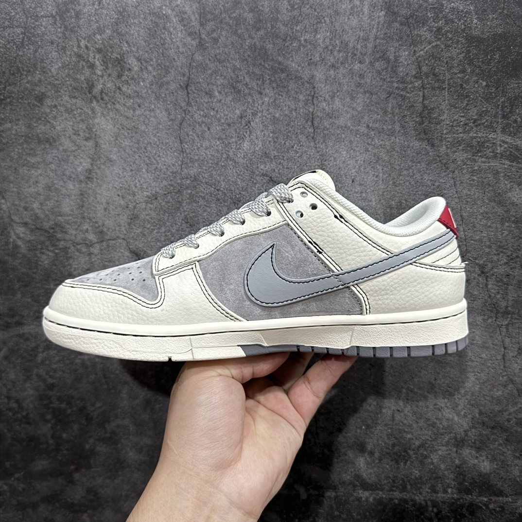 图片[2]-【定制版】Nk SB Dunk Low 斯图西联名-灰白浅灰勾 周年高端定制 低帮休闲板鞋rn#定制鞋盒 大厂纯原品质出货 超高清洁度 皮料切割干净无任何毛边 细节完美r 货号：SJ2068-302 尺码：36 36.5 37.5 38 38.5 39 40 40.5 41 42 42.5 43 44 44.5 45  编码：HXS320340-鞋库