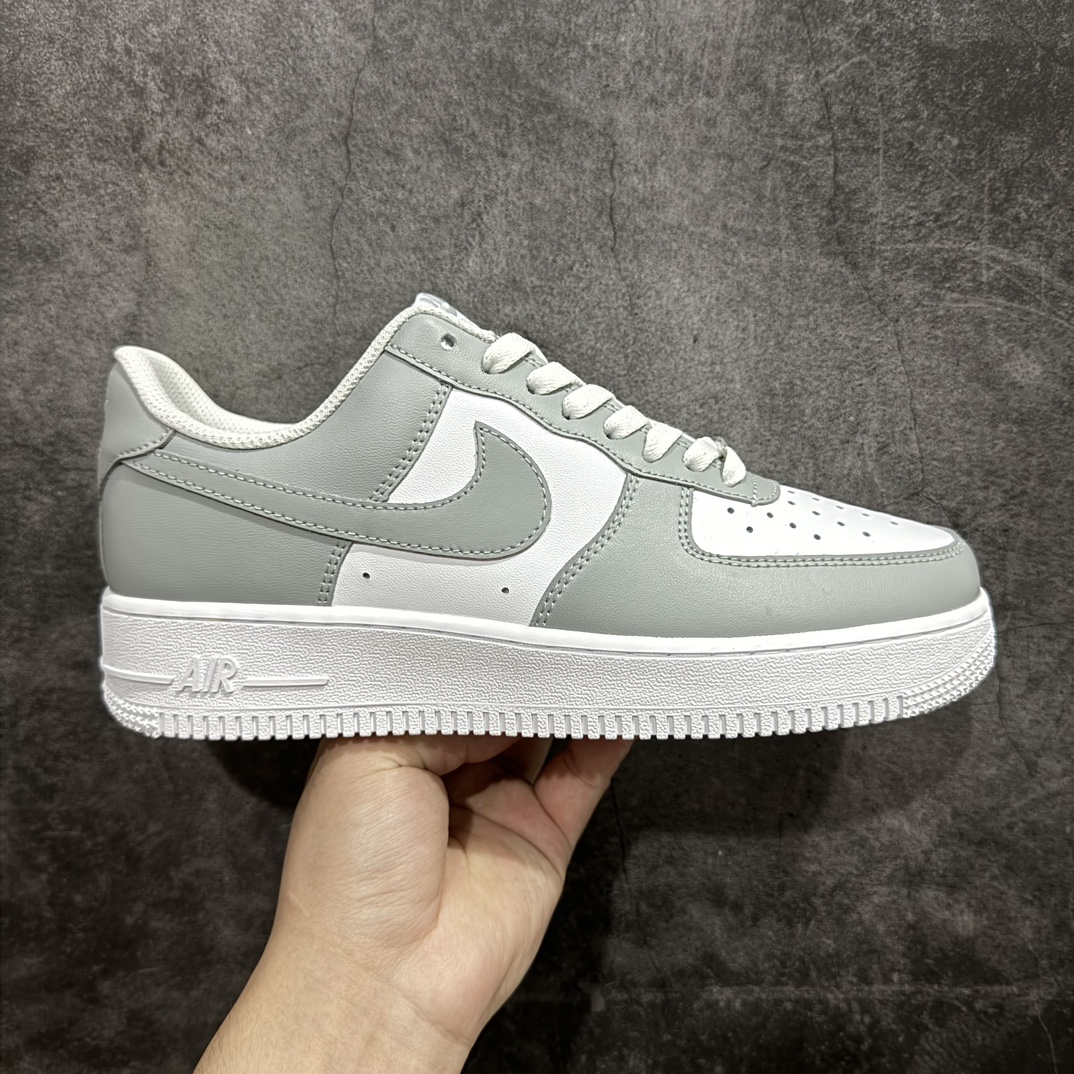 【公司级】Nike Air Force 1 \’07 Low 空军一号低帮运动板鞋 灰白 原装级别 原楦头原纸板 打造纯正空军版型#专注外贸渠道 全掌内置蜂窝气垫 #原盒配件 原厂中底钢印、拉帮完美 货号：FD9763-101 尺码：35.5 36 36.5 37.5 38 38.5 39 40 40.5 41 42 42.5 43 44 44.5 45 编码：CC230240-鞋库