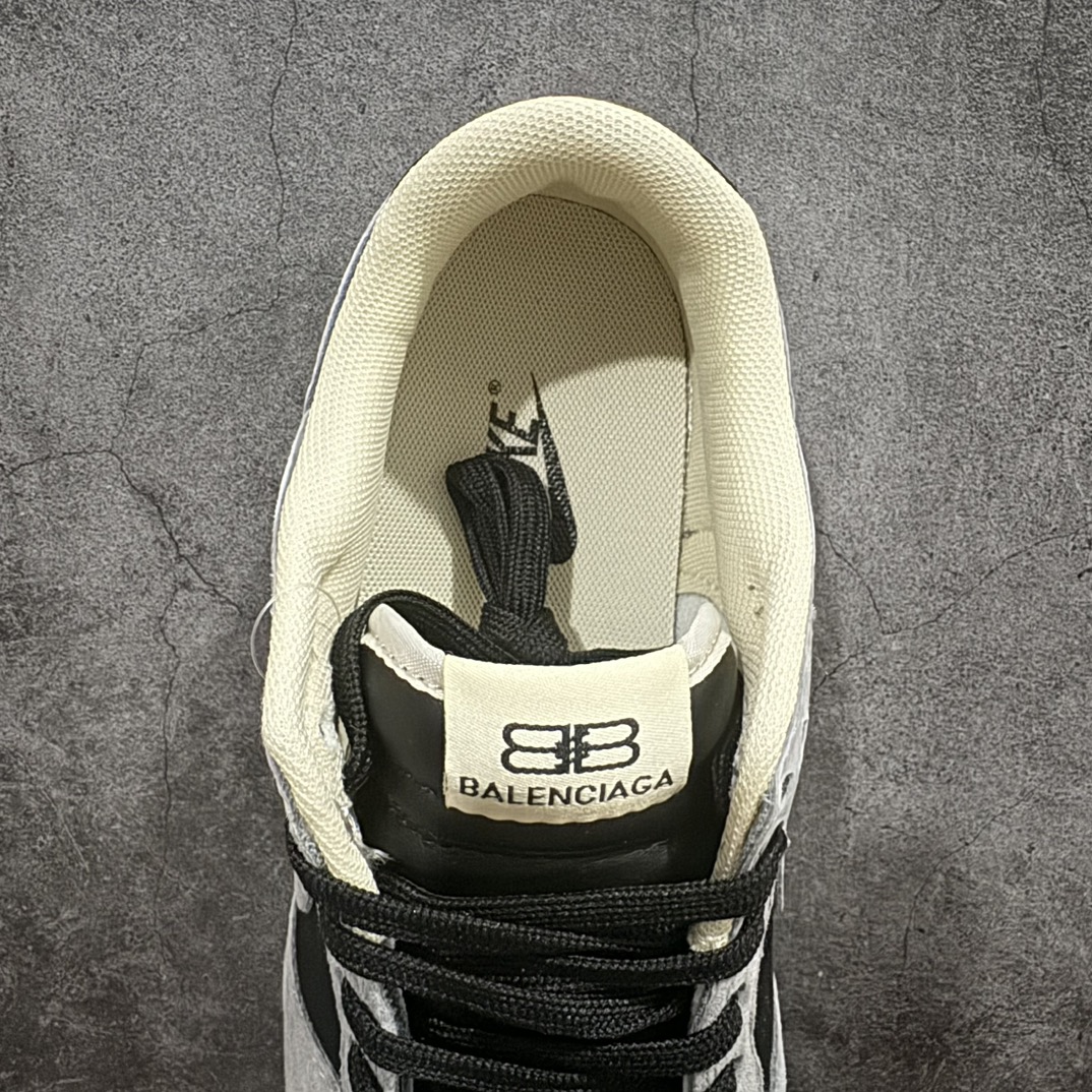 图片[8]-【定制版】NIKE SB Dunk Low x BALENCIAGA 黑灰n公司级出品 极力推荐n原装头层材料 独家版型蒸餾加工n帶來的是更好的视觉和脚感体验n大厂纯原品质出货 清洁度 电绣工艺皮料切割干净无任何毛边 细节完美官方货号：XX9926 026 尺码： 36 36.5 37.5 38 38.5 39 40 40.5 41 42 42.5 43 44 44.5 45 编码：CC280300-鞋库