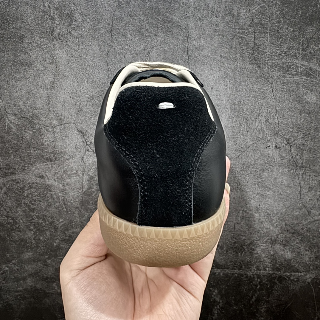 图片[4]-【原版礼盒版】Maison Margiela MM6梅森马吉拉 Calfskin Replica 复古 德训 时尚板鞋 男女款广货新版本 白色礼盒装 送礼高端大气n原版全套包装 配送精致白色礼盒网红单品 高端外贸 平台零售专供批次全头层软牛皮鞋面 头层羊皮内里n乳胶鞋垫 中底钢印 原版织唛 尺码：35 36 37 38 39 40 41 42 43 44  45 编码：TL390420-鞋库