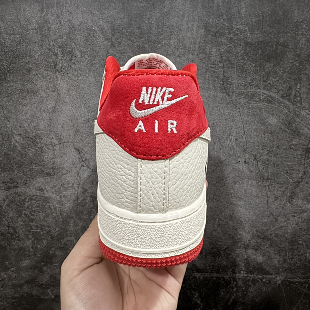 图片[4]-【公司级】海外限量发售NIke Air Force 1 \’07 Low “川久保玲联名–米白红底”空军一号 低帮 运动鞋 休闲鞋 折边针车 工艺难度大 原楦头原纸板 原装鞋盒 定制五金配件 内置全掌气垫 原厂鞋底货号：KK3333-003 Size：36 36.5 37.5 38 38.5 39 40 40.5 41 42 42.5 43 44 44.5 45 编码：HXS310320-鞋库