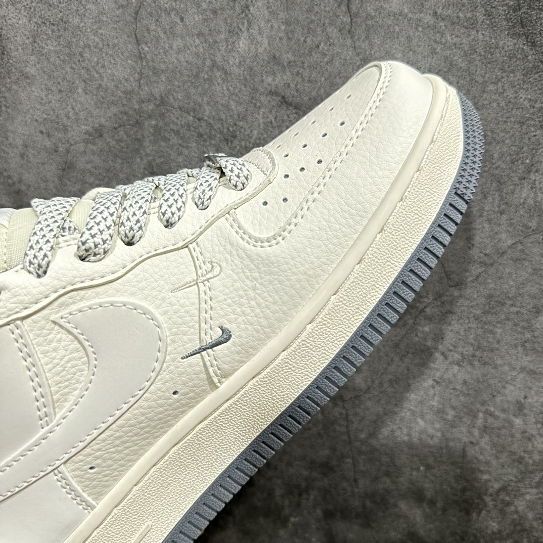 图片[6]-【定制版】Nk Air Force 1\’07 Low 斯图西联名-米灰小双勾 空军一号 低帮休闲板鞋 XZ6188-012rn#原楦头原纸板 原装鞋盒 定制五金配件 内置全掌气垫 原厂鞋底 r 尺码：36 36.5 37.5 38 38.5 39 40 40.5 41 42 42.5 43 44 44.5 45 编码：HXS310320-鞋库