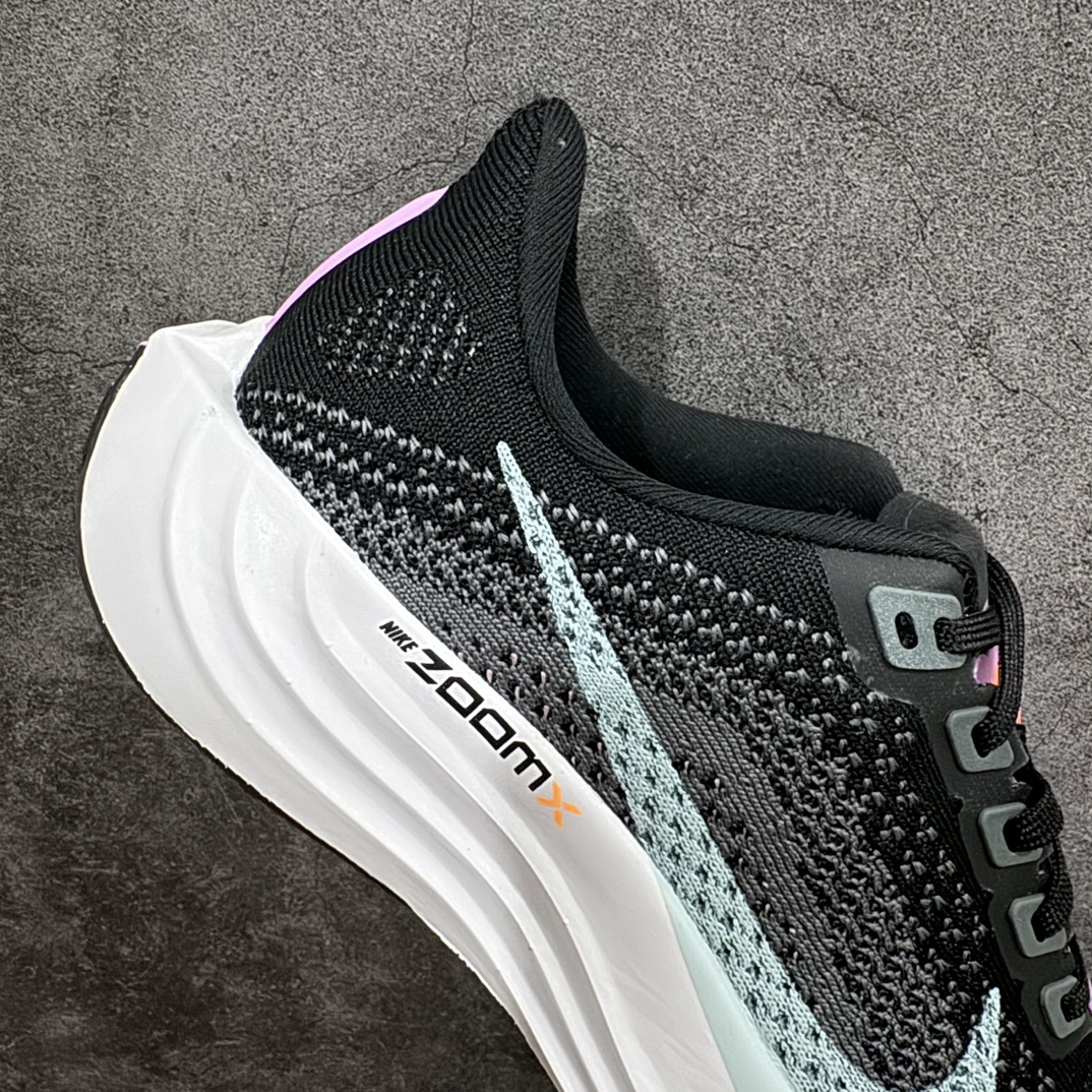 图片[7]-【公司级】Nk Air Zoom Pegasus 35 Plus  Next Nature 超级登月飞马跑步鞋   FQ7261-003rn纯原版本n全新一代拥有 Zoom Air 一如既往的稳定感和流畅感 鞋面采用工程网眼设计 为特定高热区域营造出色透气性 进一步增加鞋面的穿孔数量 让足部能够快速散热  中足搭配 Flywire 飞线 在高速运动时营造舒适稳定的贴合感 内置Zoon气垫加持 动力十足！r 尺码：36 36.5 37.5 38 38.5 39 40  编码：XN240260-鞋库