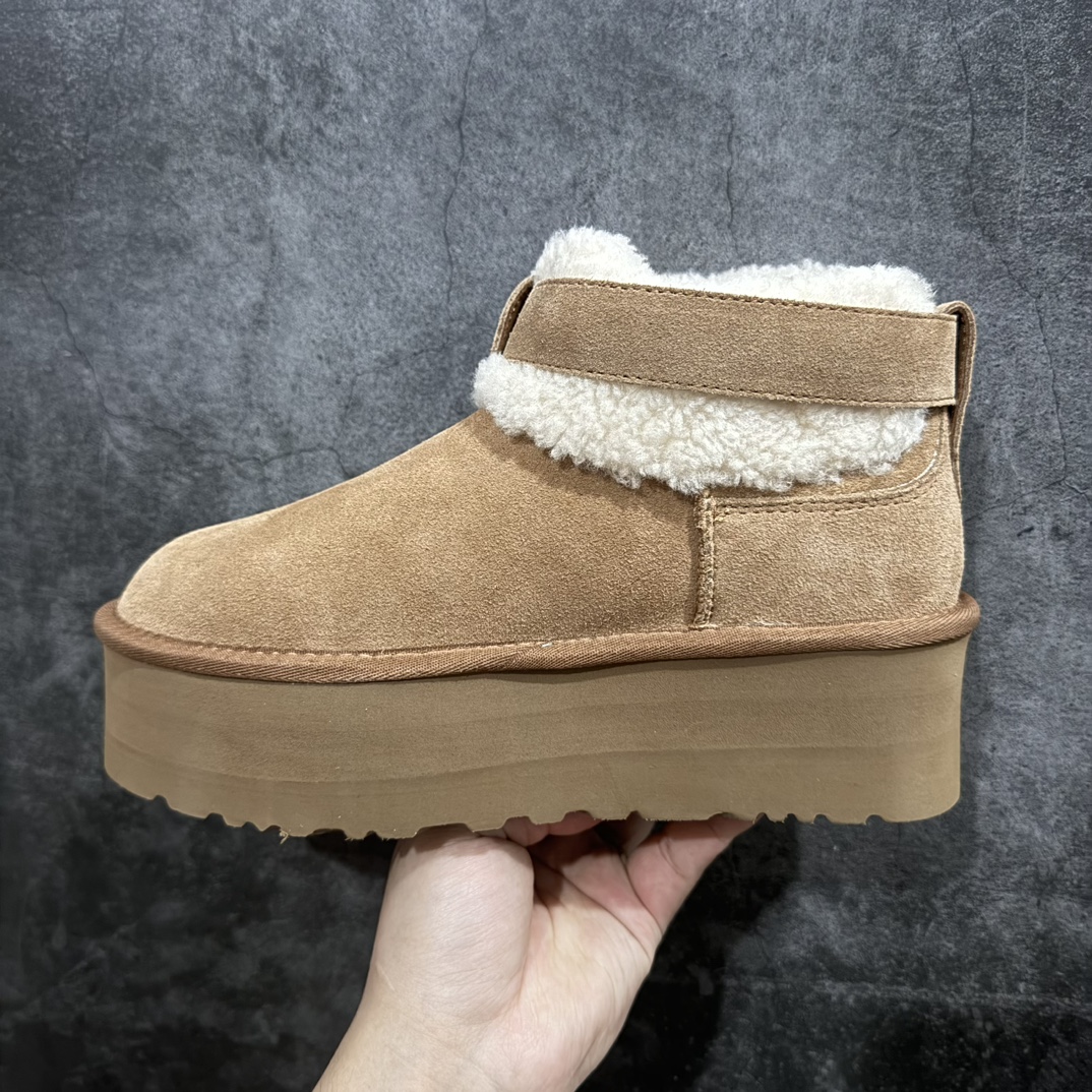 图片[2]-【X1广东礼盒版】市面顶级版本UGG 圆头搭扣 3.5cm厚底 雪地靴女款n小红书爆款n广州外贸大厂生产 鞋头到鞋垫真羊皮毛一体 独立外盒包装 芯片 带防水工艺 区别市面任何版本1.5Ccm薄底 独立原版开发大底 羊绒鞋垫 冬季保暖外出 家居都是很适合的选择 进年uug推出款式系列 局部偏向年轻消费者喜好 也走到时尚潮流穿搭的前沿 鞋身材质 防泼水涂层翻毛皮鞋面 17毫米UGGPURE™ 植入式羊毛内底 轻便防滑舒适橡胶外底 带有品牌LOGO商标 带全套包装  尺码: 35 36 37 38 39 40 编码：HH340360-鞋库