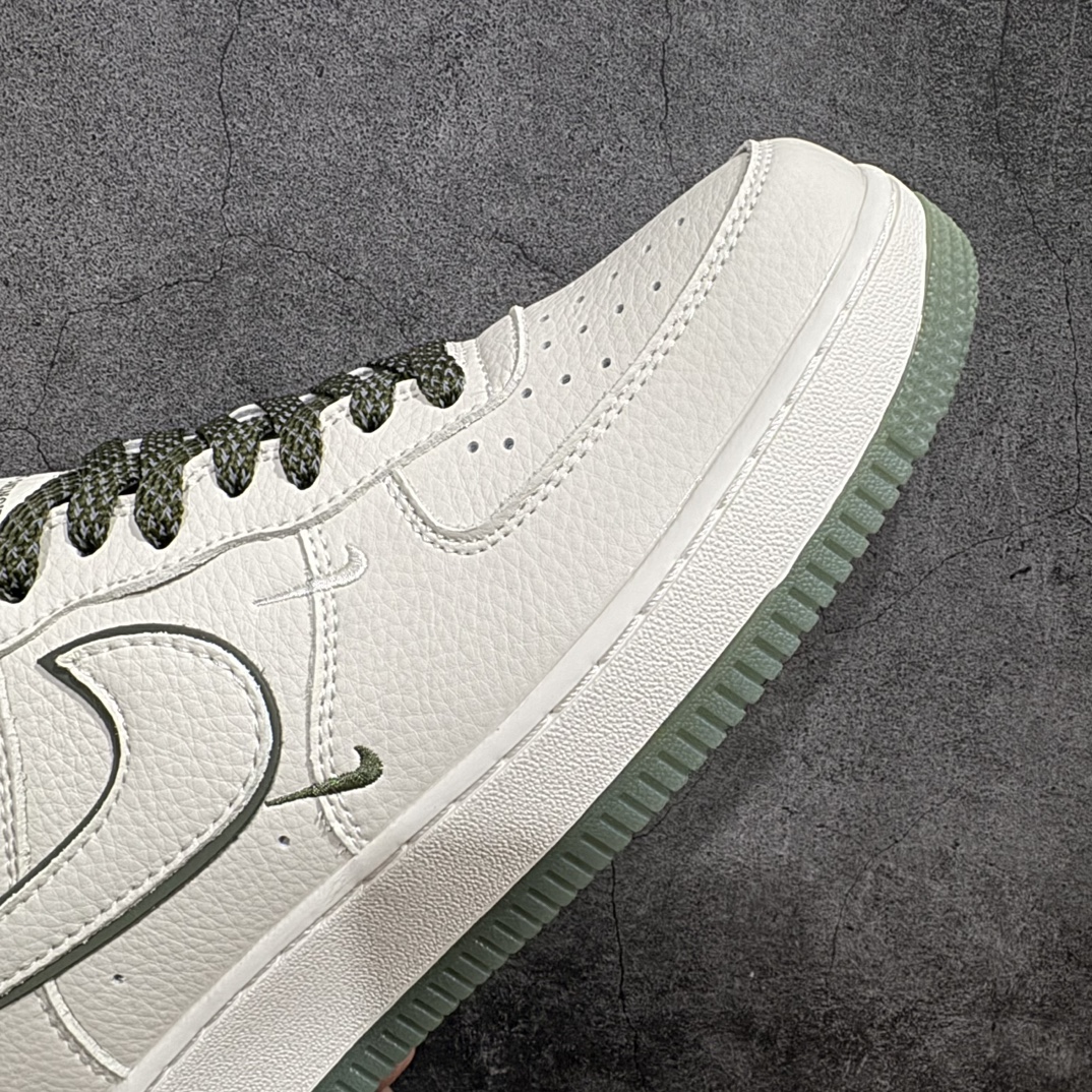 图片[6]-【公司级】海外限量发售 卫冕冠军联名款 Reigning Champ x Nike Air Force 1 \’07 满天星低帮空军一号休闲板鞋 定制皮料 3M反光 原楦原纸板 纯正版型 清洁度完美 内置全掌气垫 货号：RC2369-173 Size：36 36.5 37.5 38 38.5 39 40 40.5 41 42 42.5 43 44 44.5 45 编码：LF290300-莆田鞋批发中心